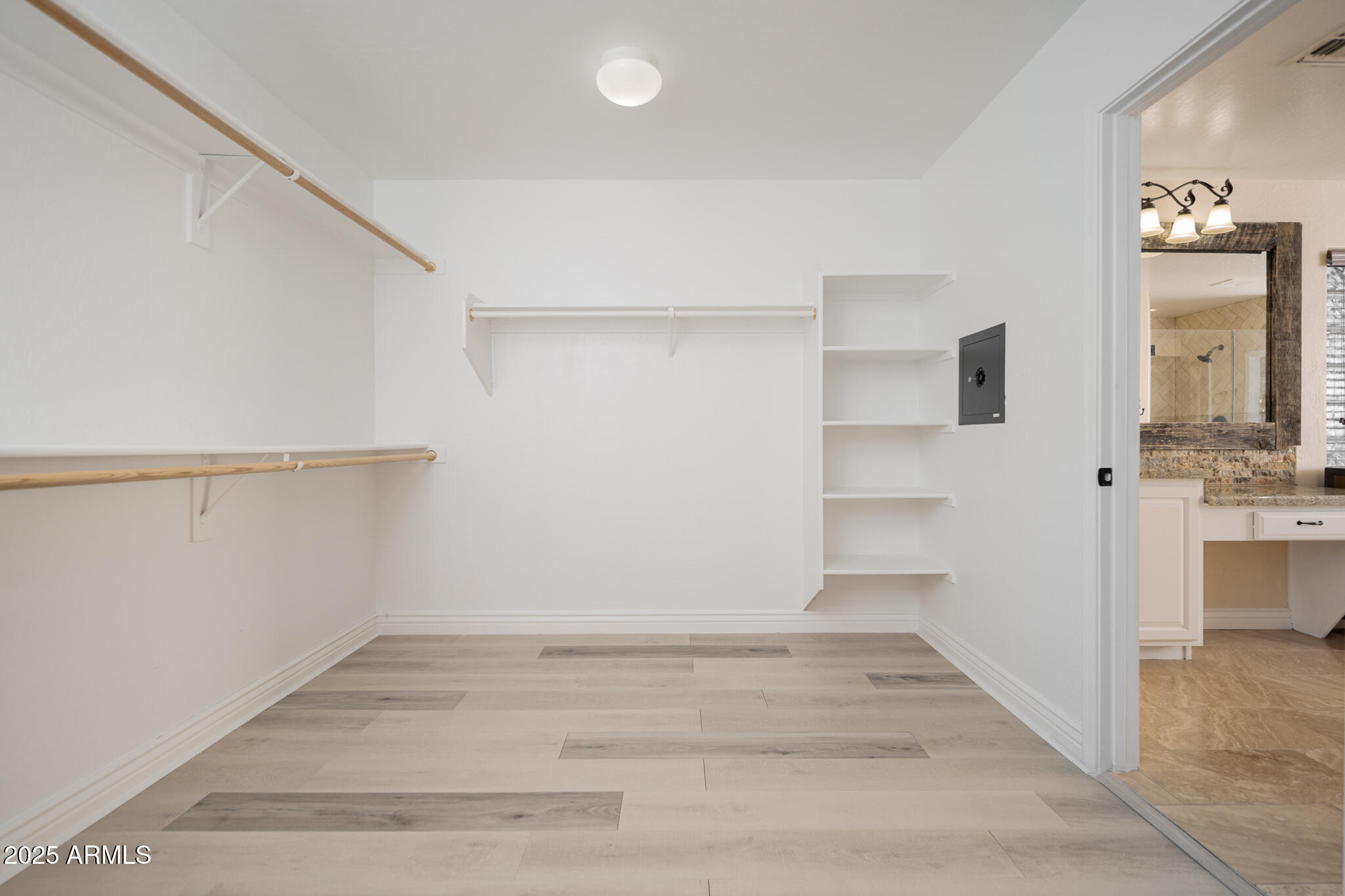 4031 E DESERT FOREST Trail