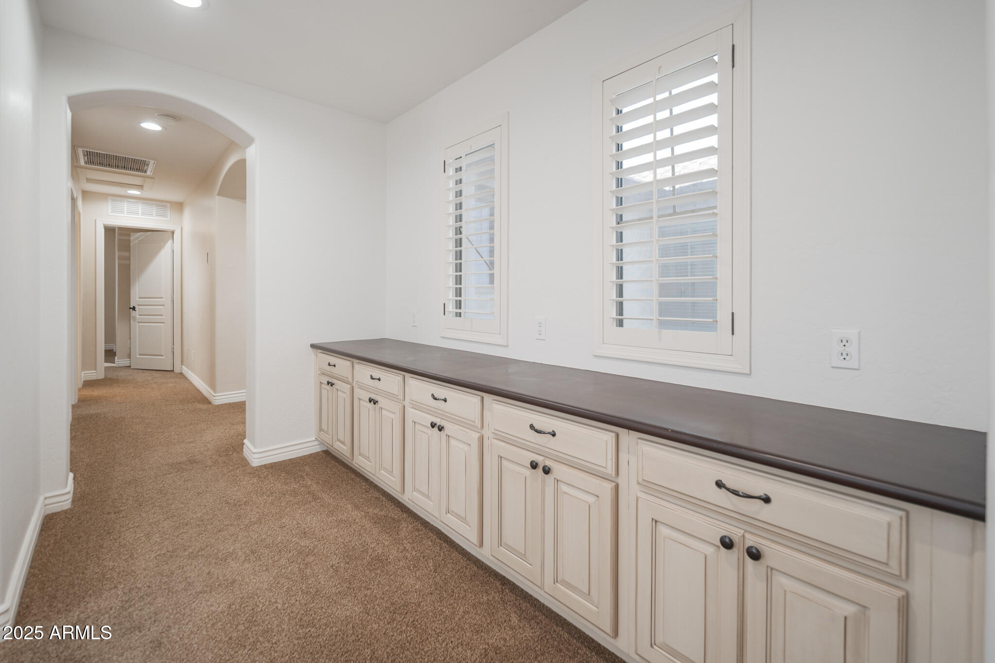 4031 E DESERT FOREST Trail