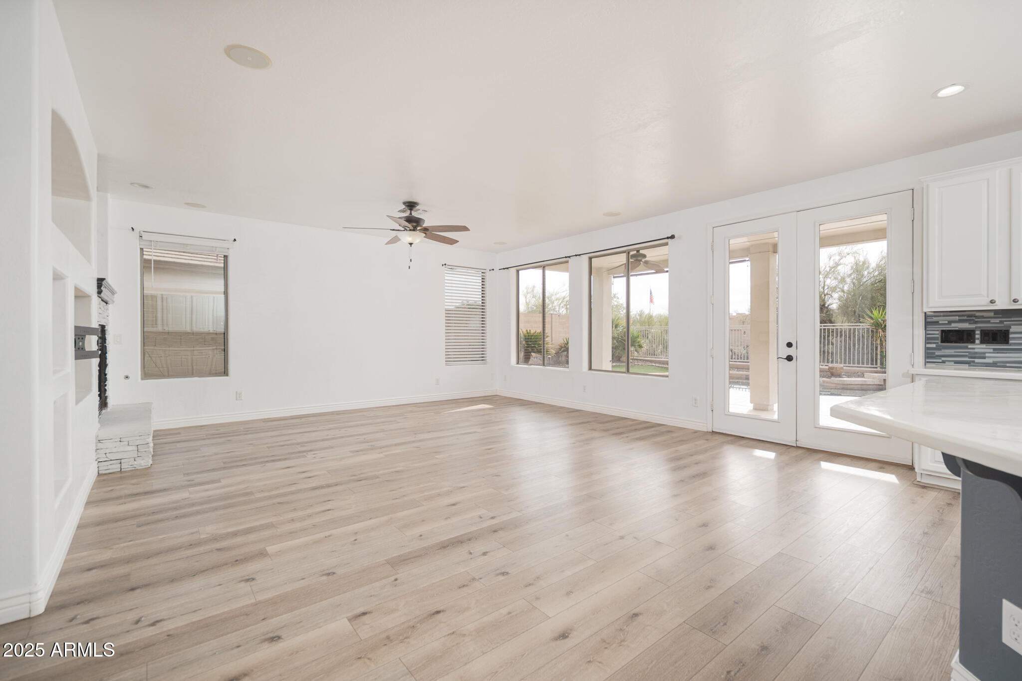 4031 E DESERT FOREST Trail