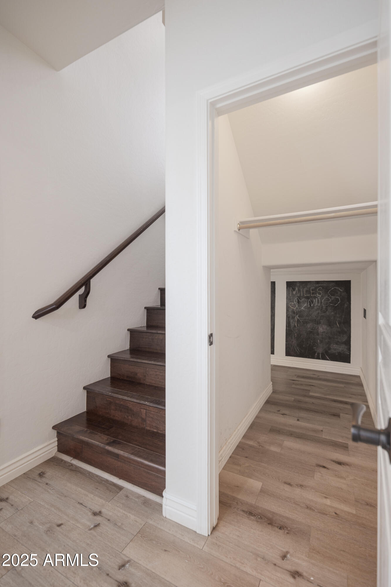 4031 E DESERT FOREST Trail