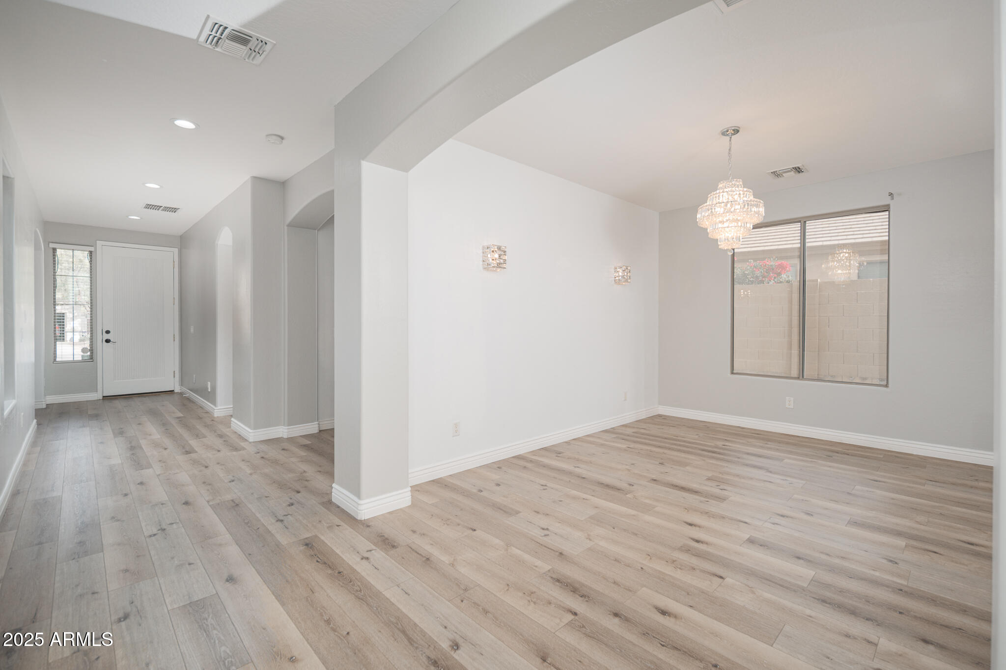 4031 E DESERT FOREST Trail