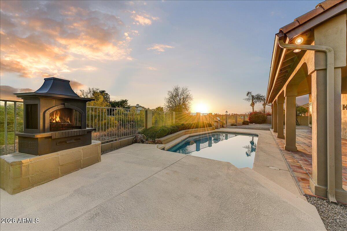 13045 E SHANGRI LA Road