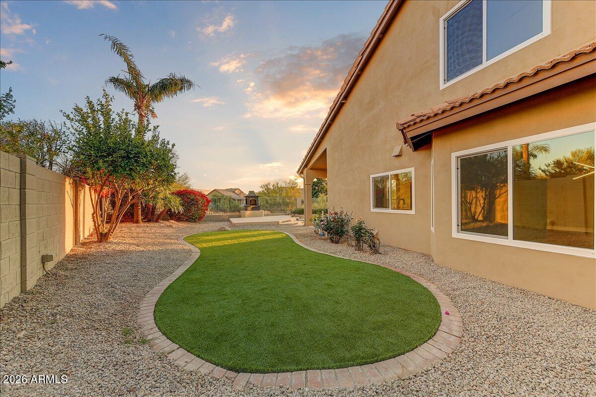 13045 E SHANGRI LA Road