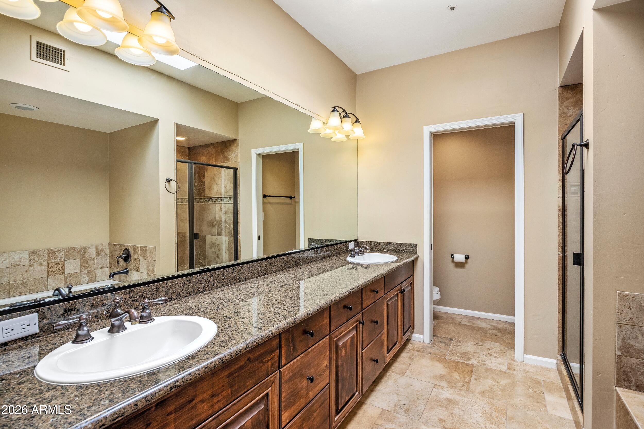 8550 E VISTA BONITA Drive