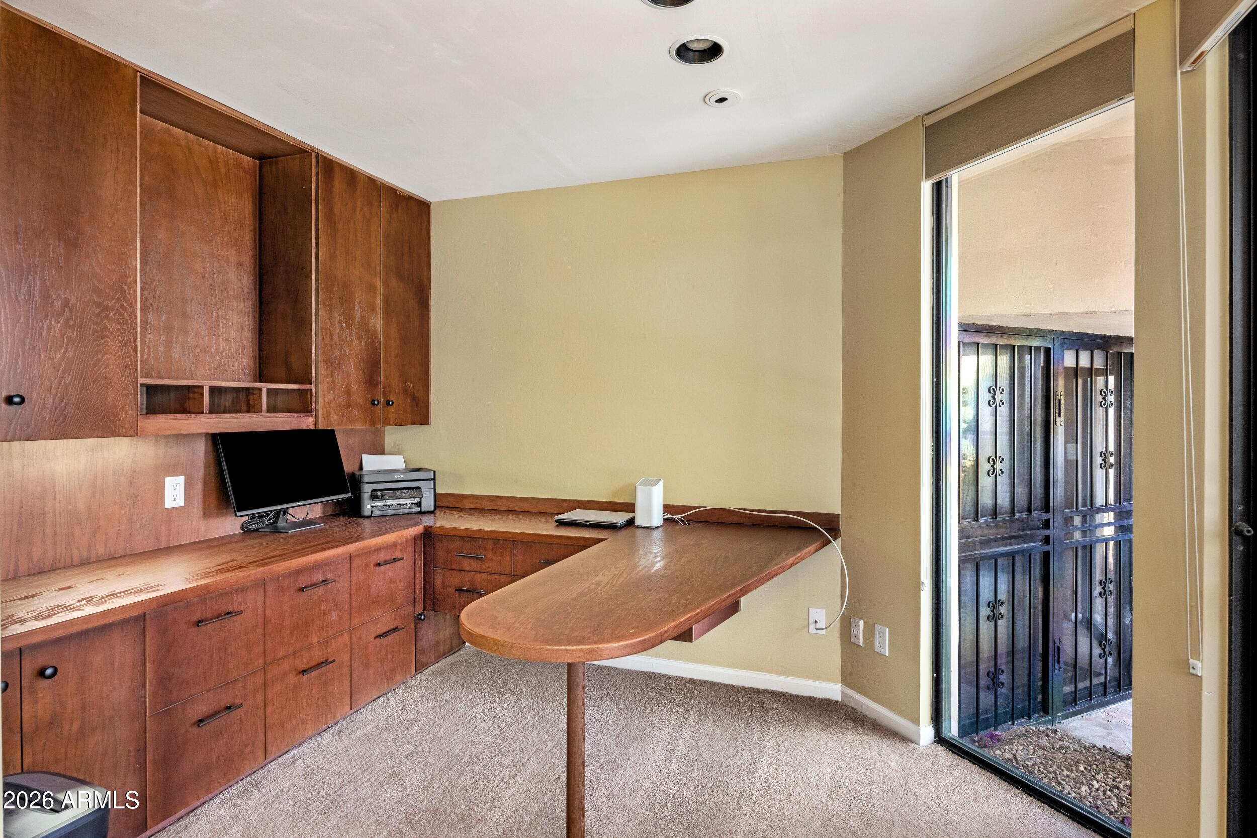 8550 E VISTA BONITA Drive