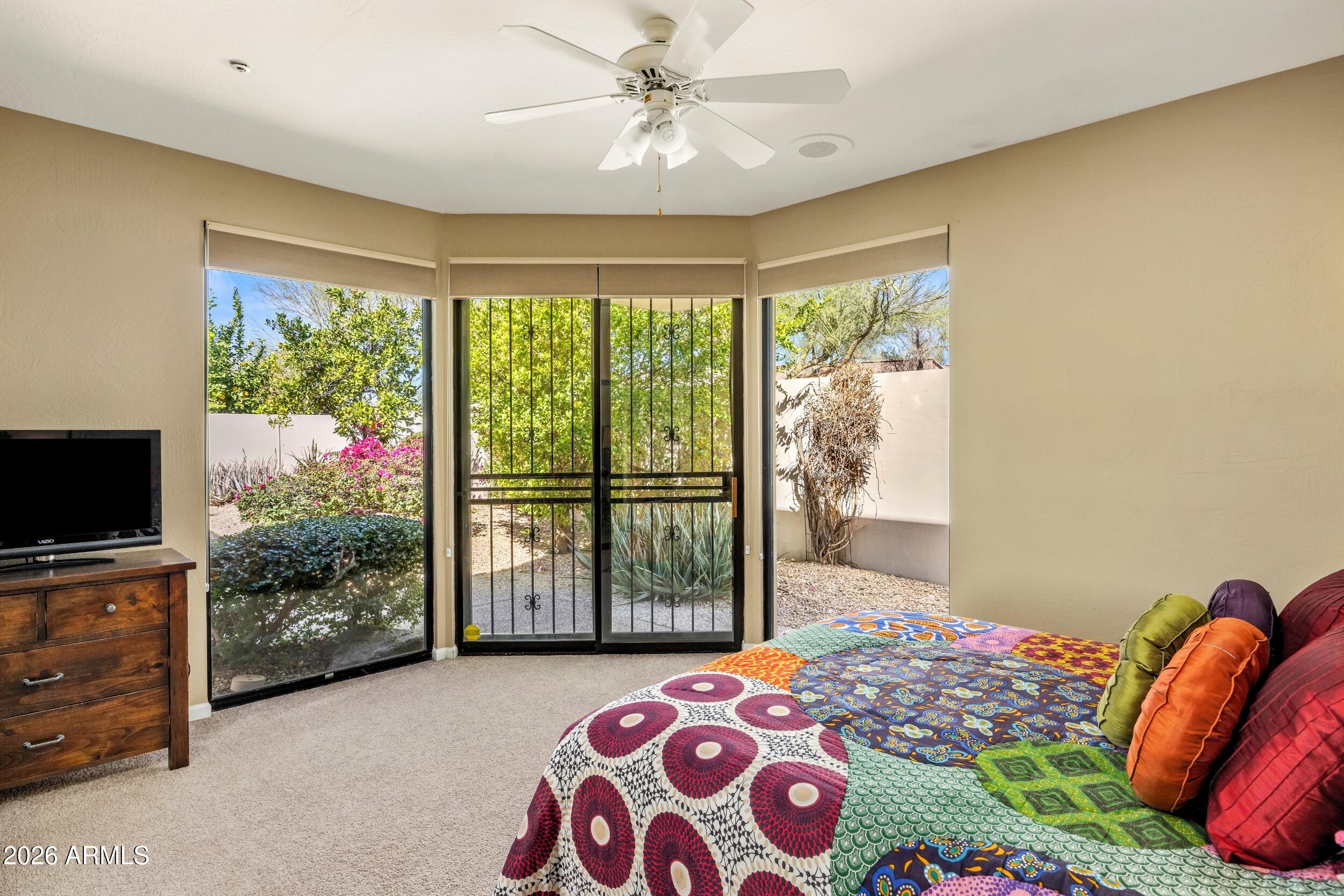 8550 E VISTA BONITA Drive