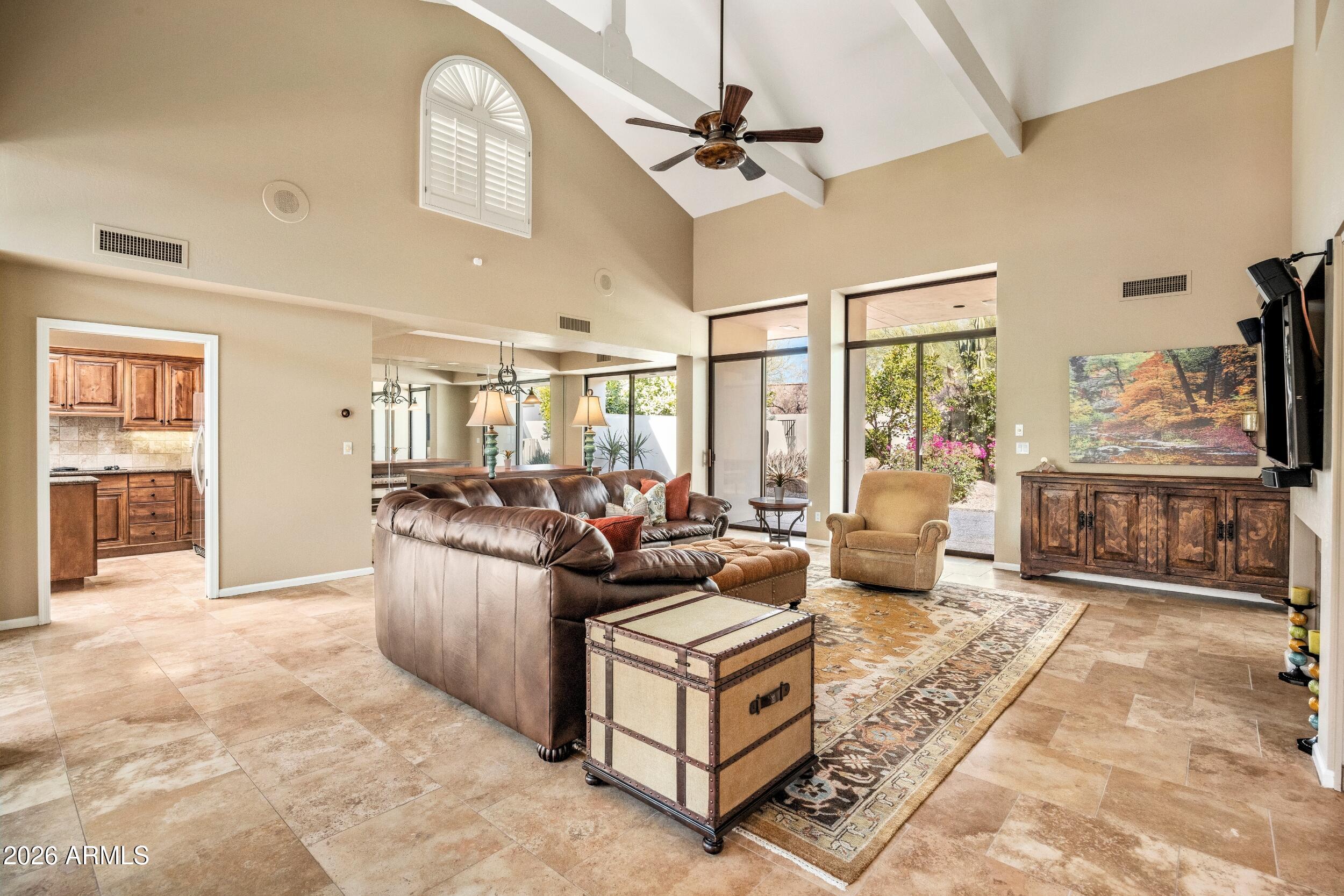 8550 E VISTA BONITA Drive