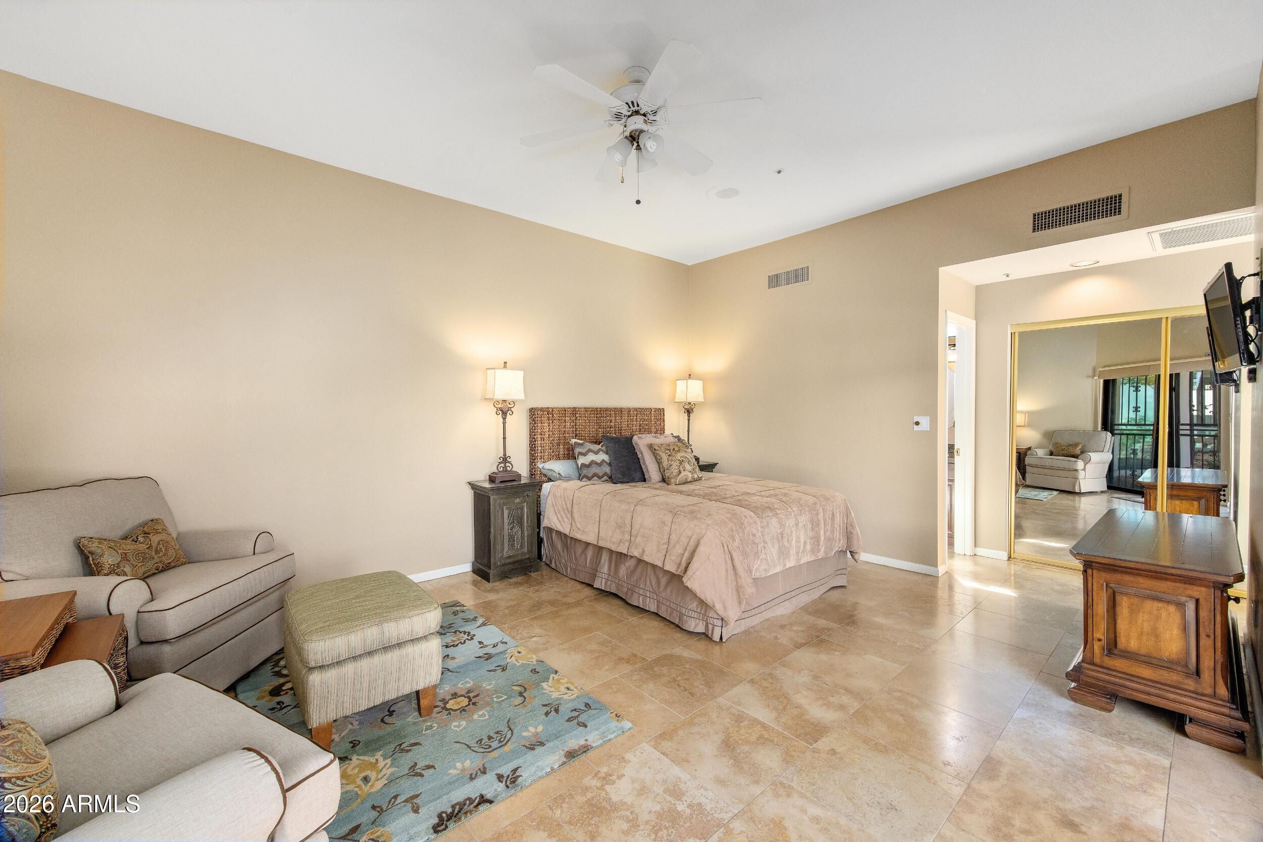 8550 E VISTA BONITA Drive
