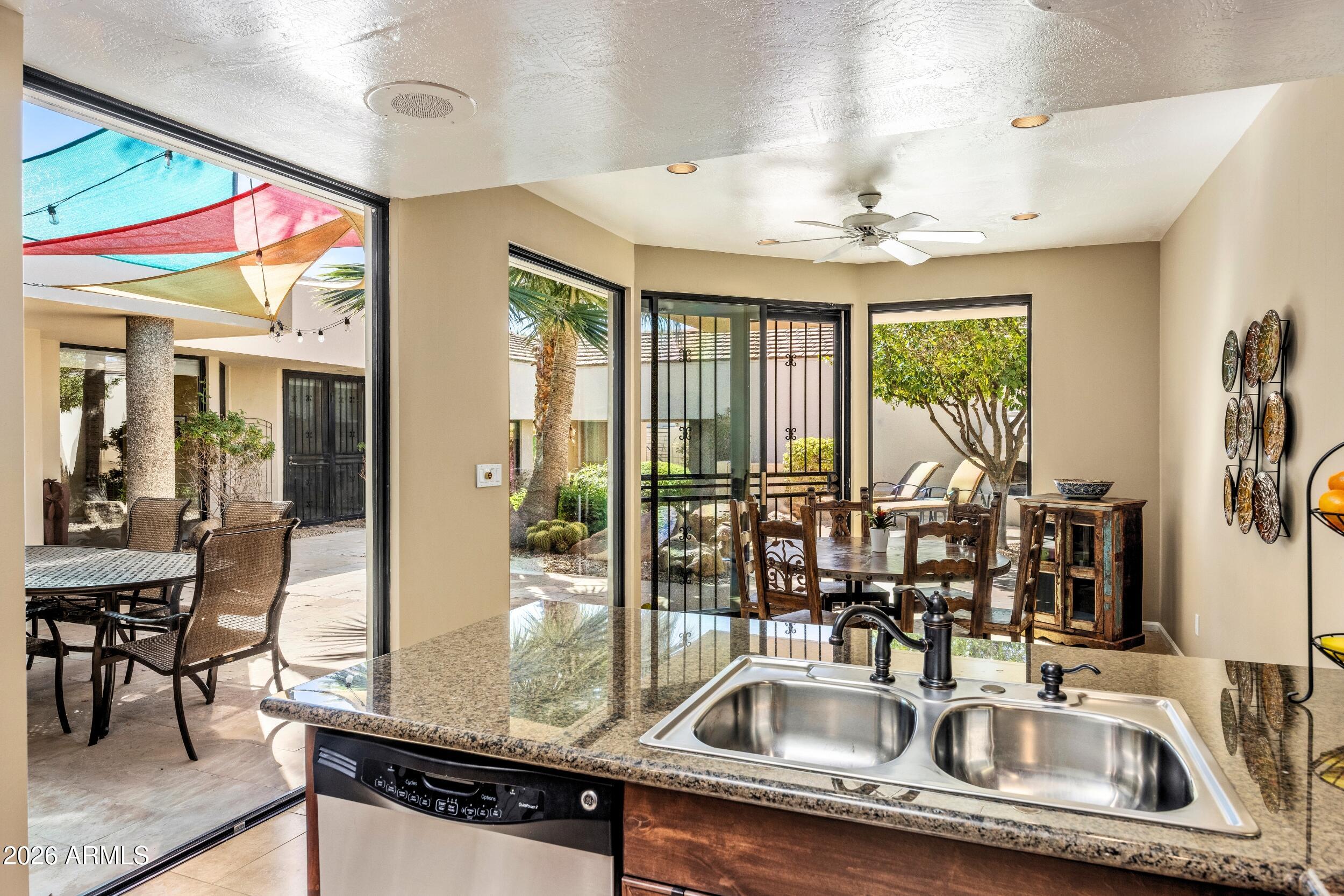 8550 E VISTA BONITA Drive