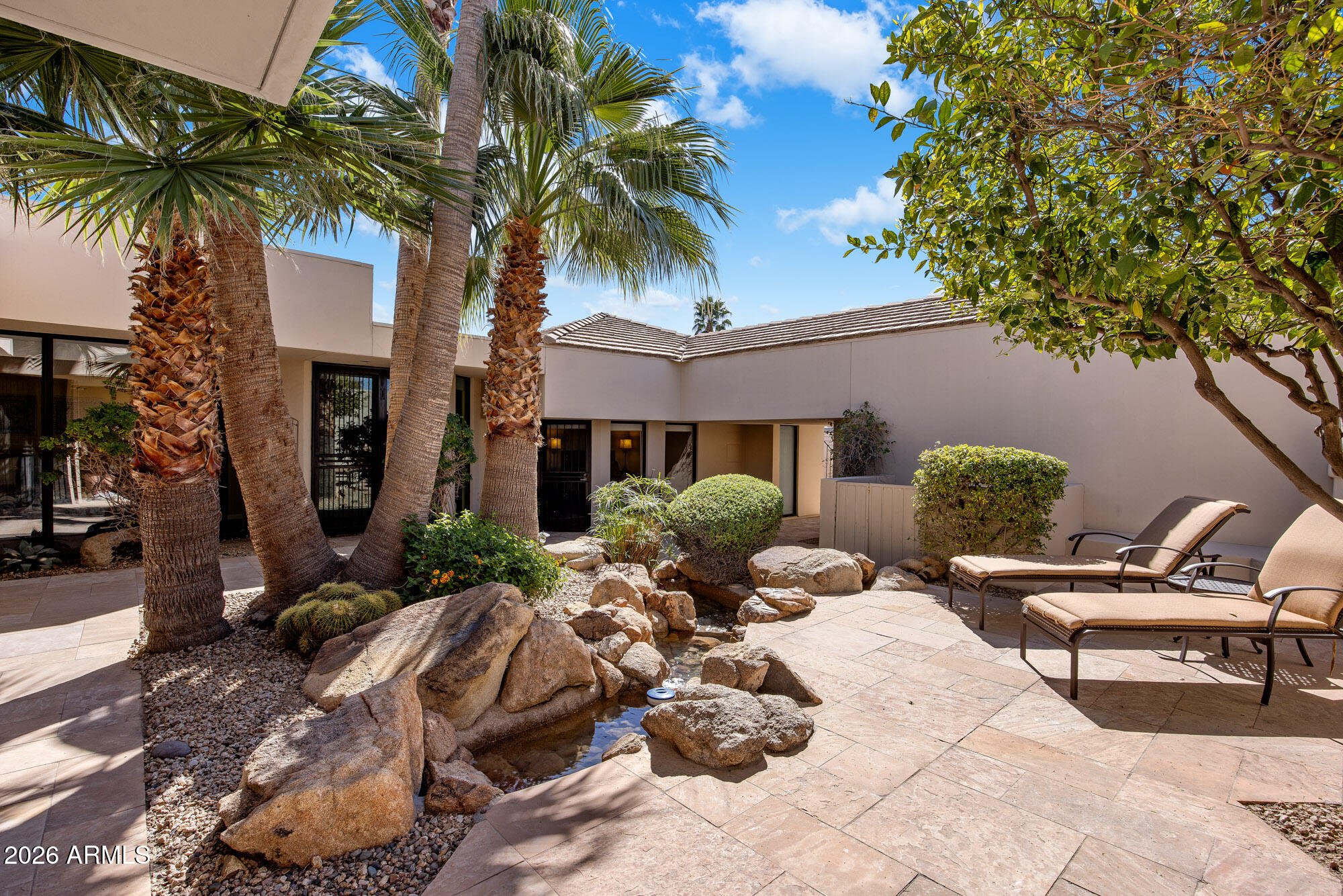 8550 E VISTA BONITA Drive