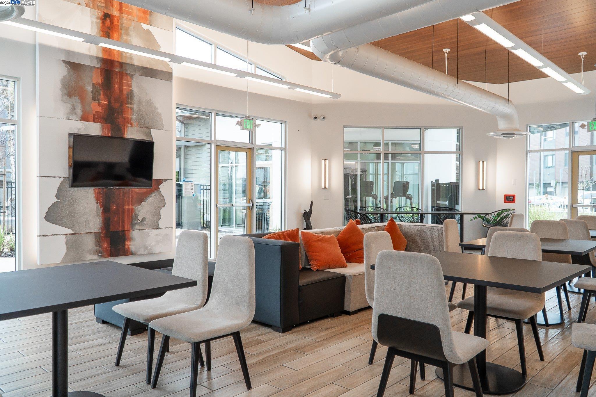 44939 Insight St # 1006