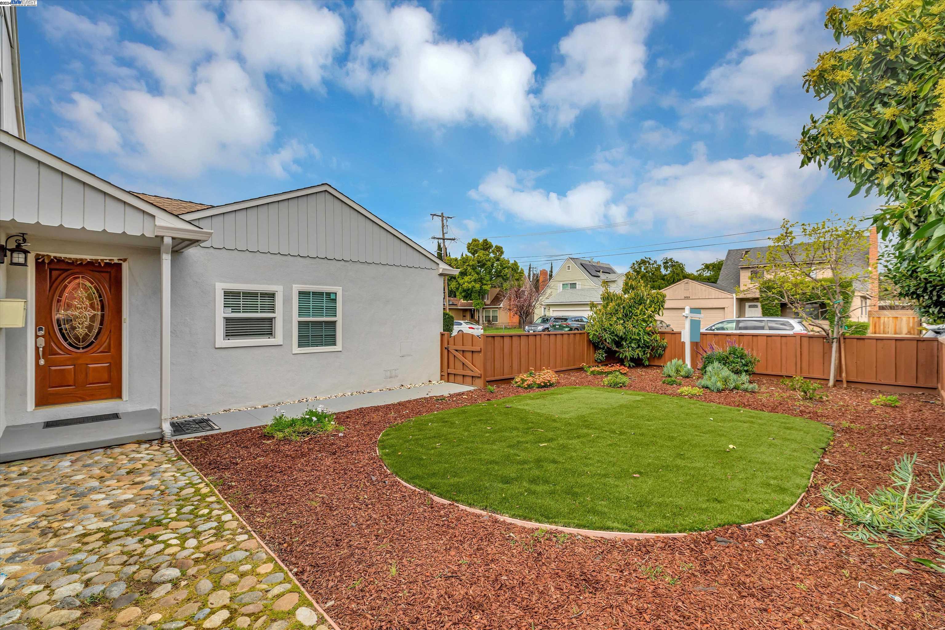 3836 Scamman Ct