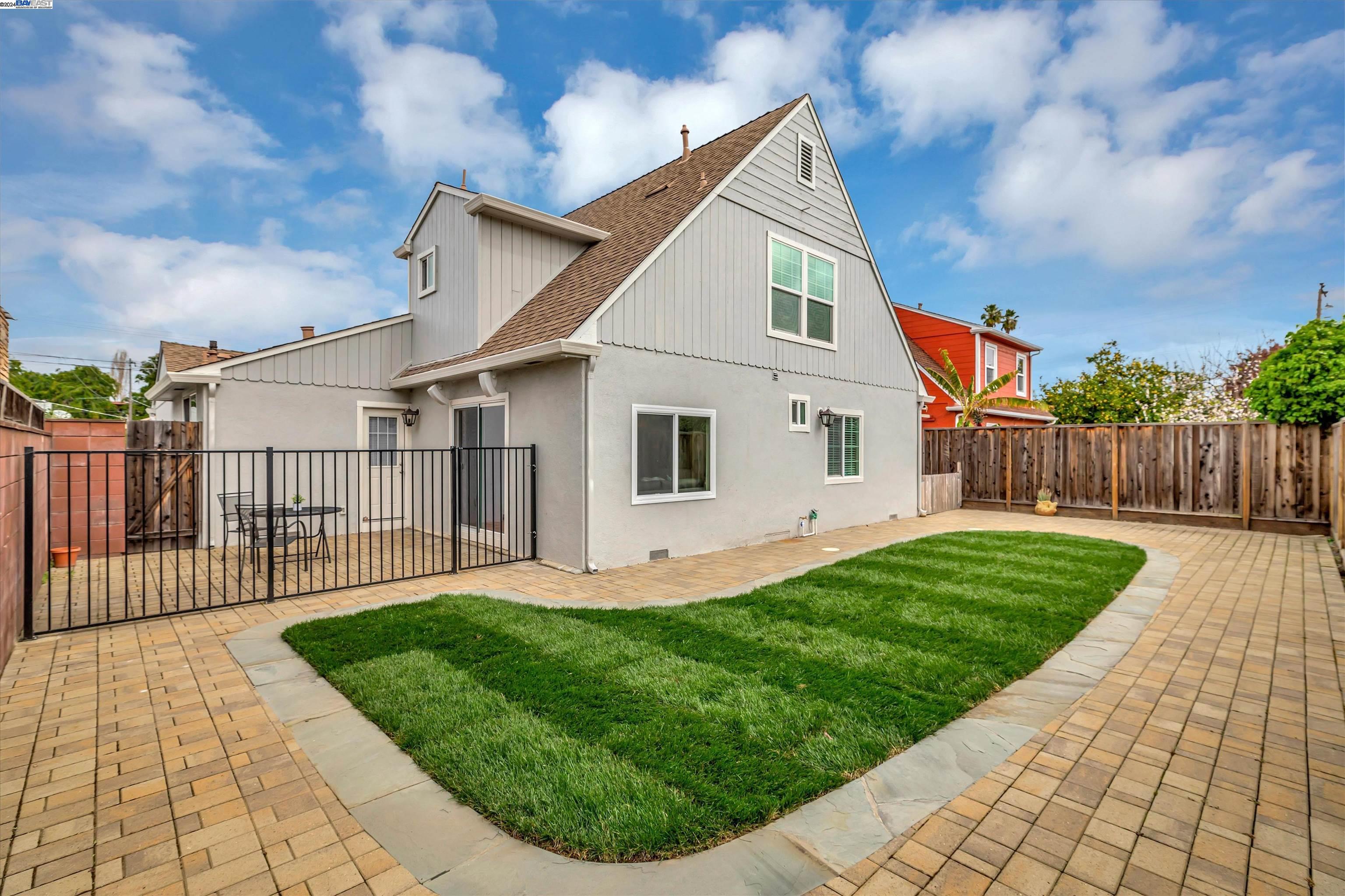3836 Scamman Ct
