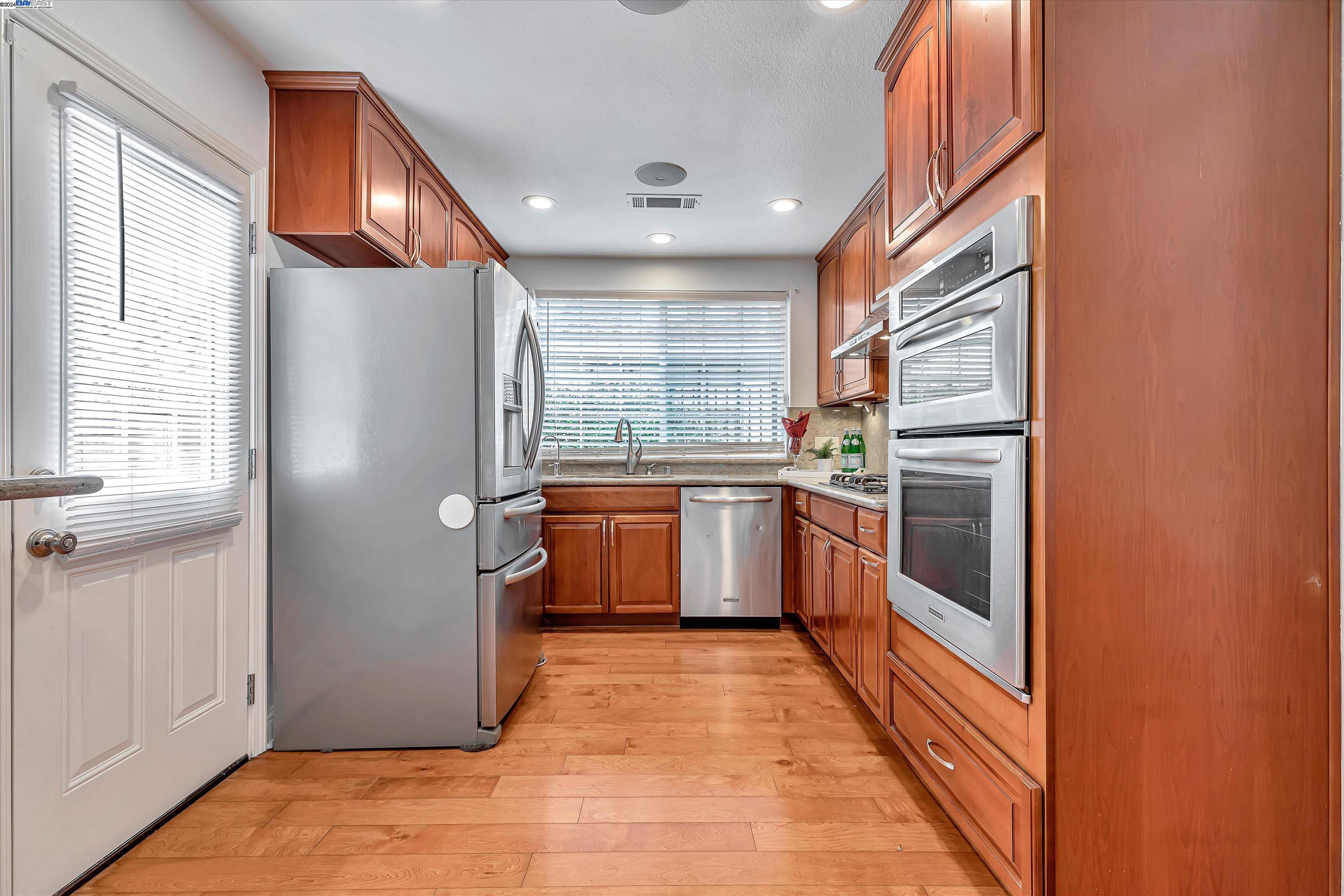 3836 Scamman Ct