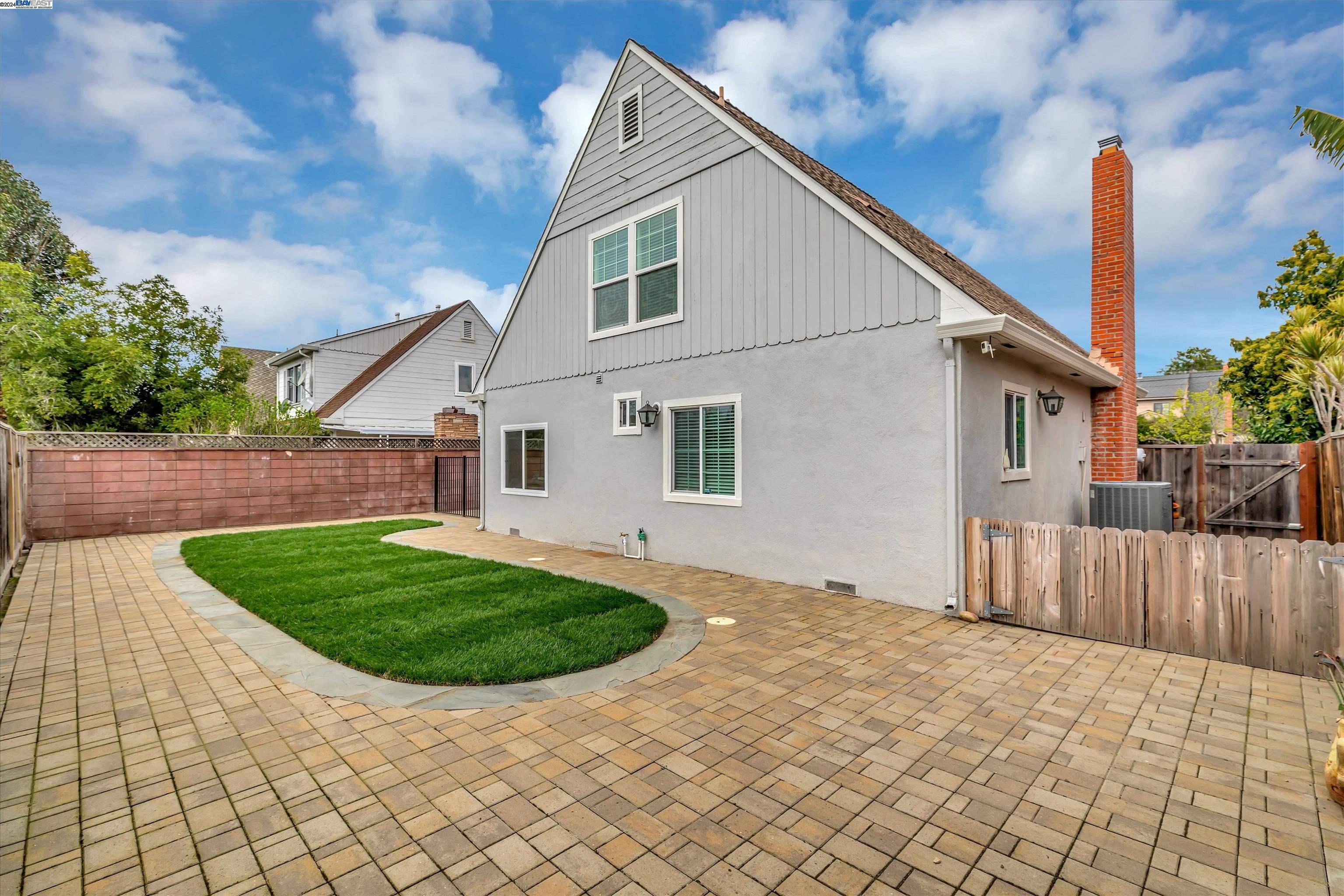 3836 Scamman Ct