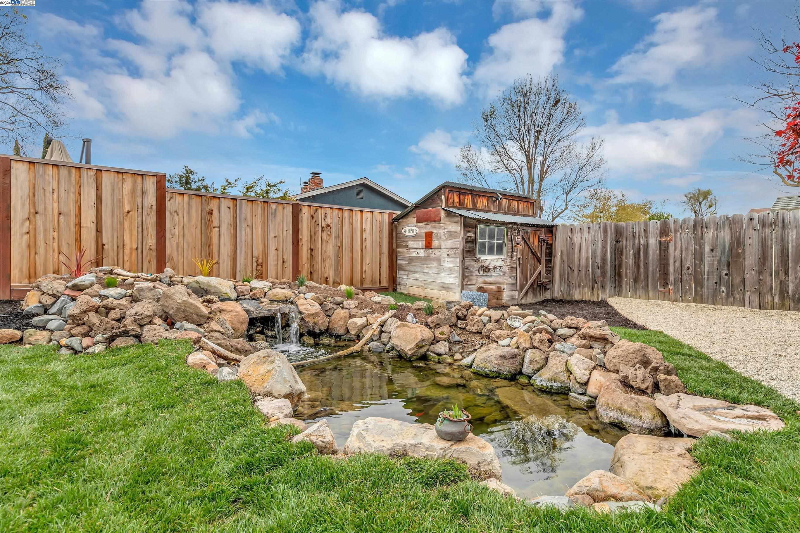 430 Alice Way