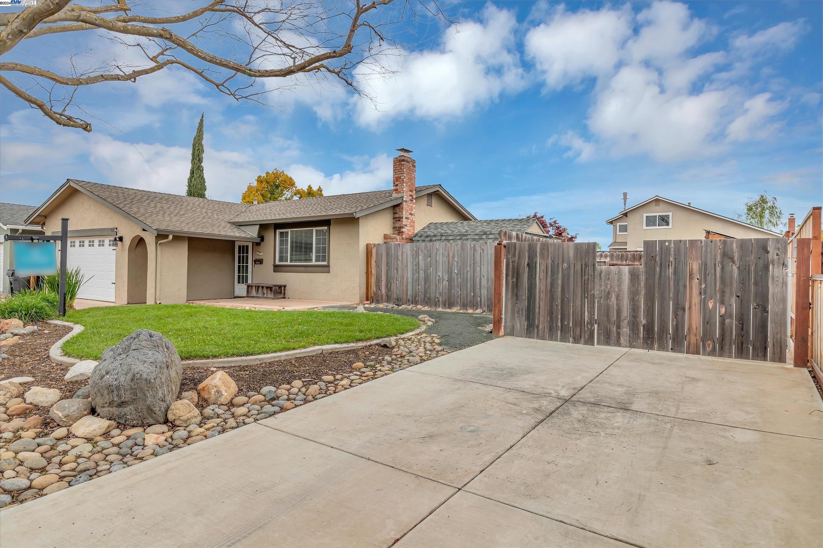 430 Alice Way