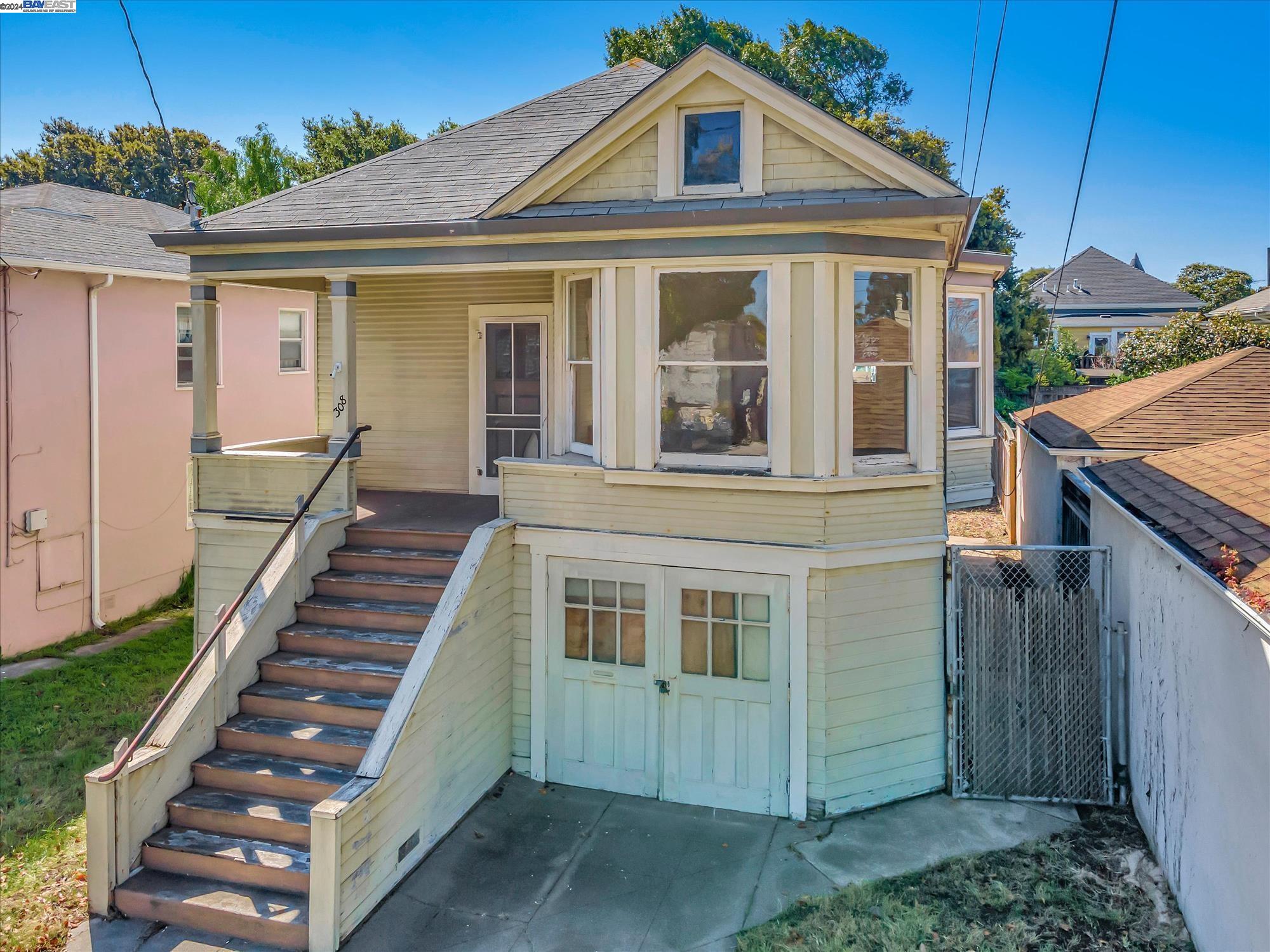 308 Lincoln Ave