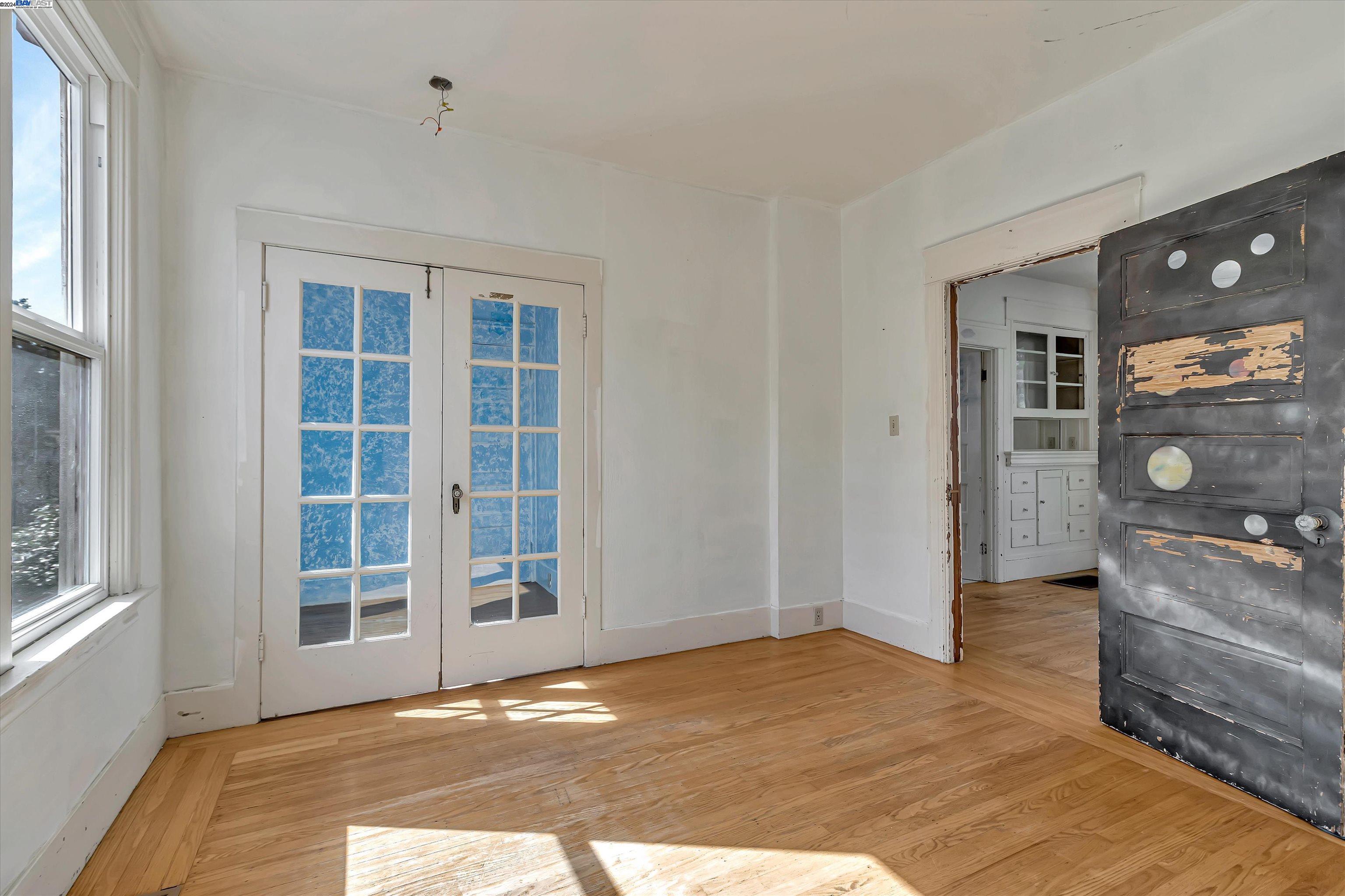 308 Lincoln Ave