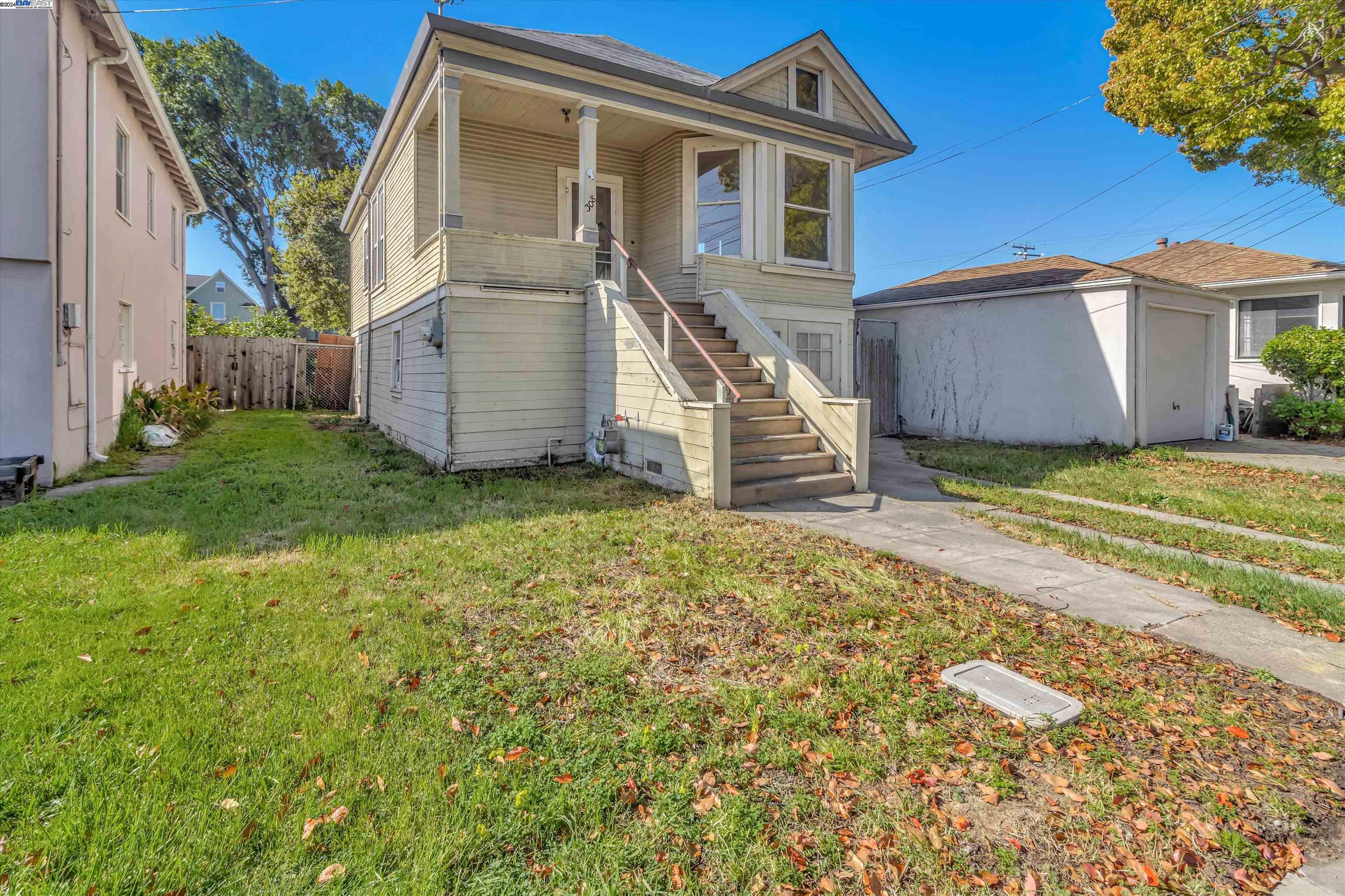 308 Lincoln Ave