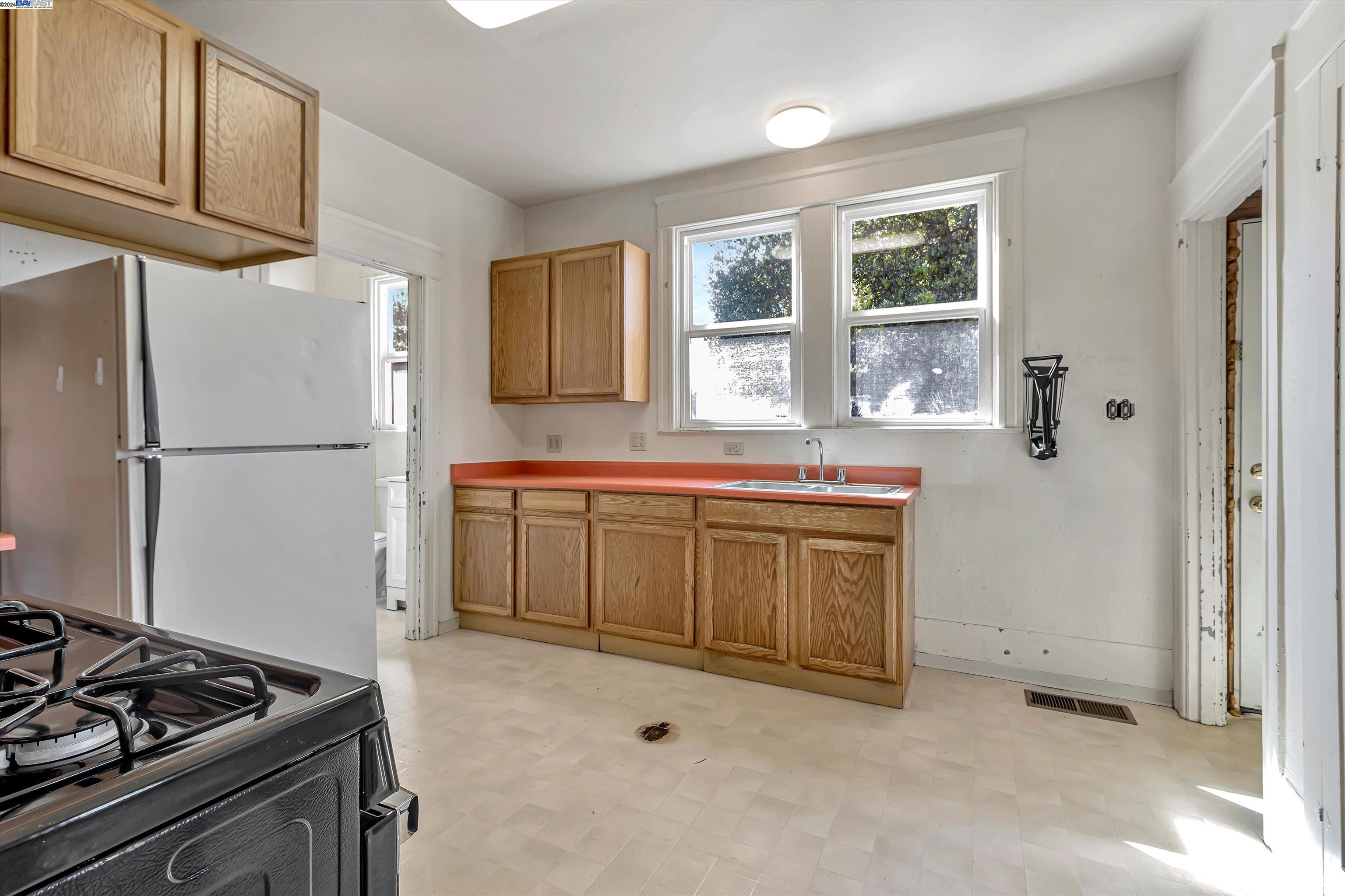 308 Lincoln Ave