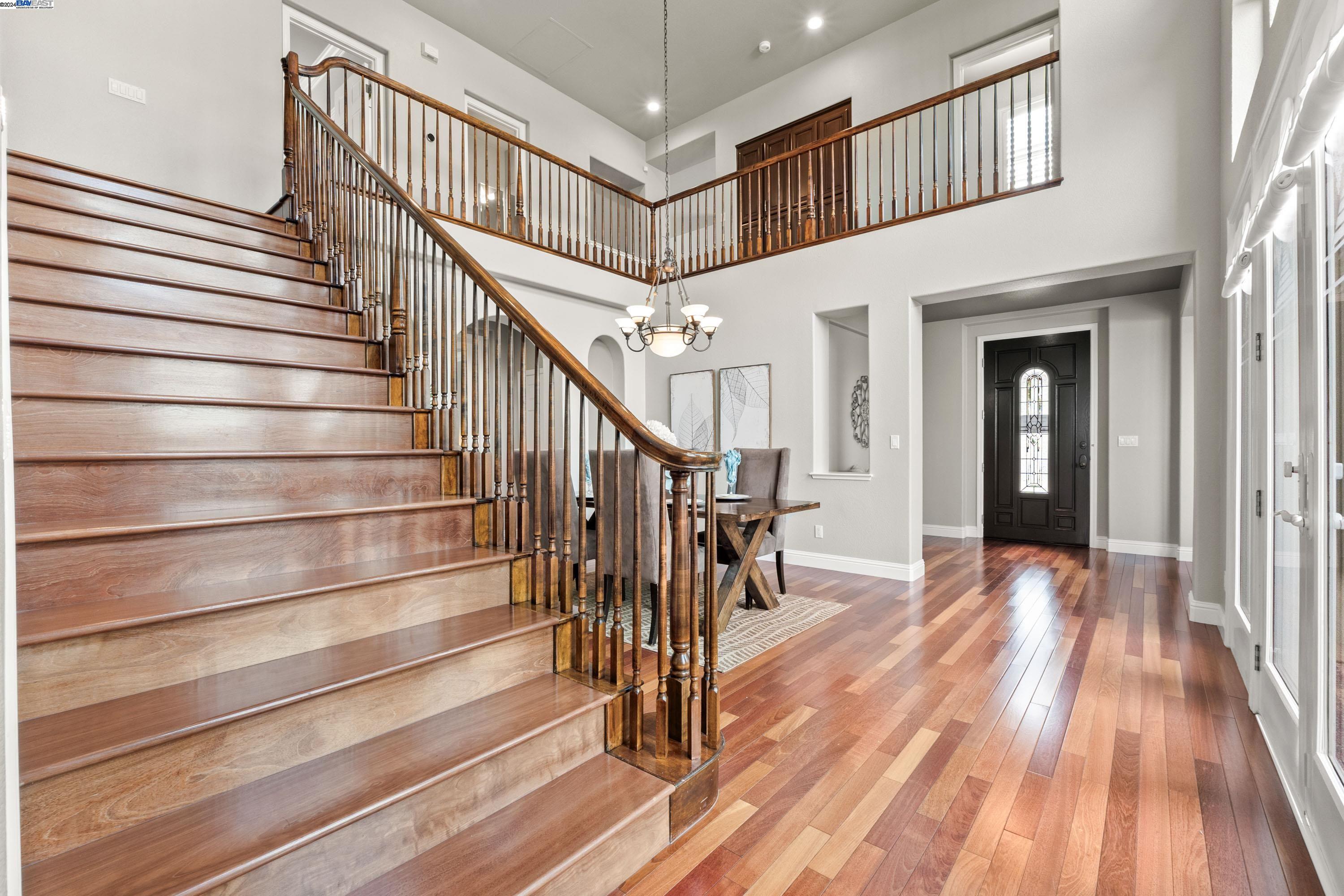 7771 Bloomfield Ter