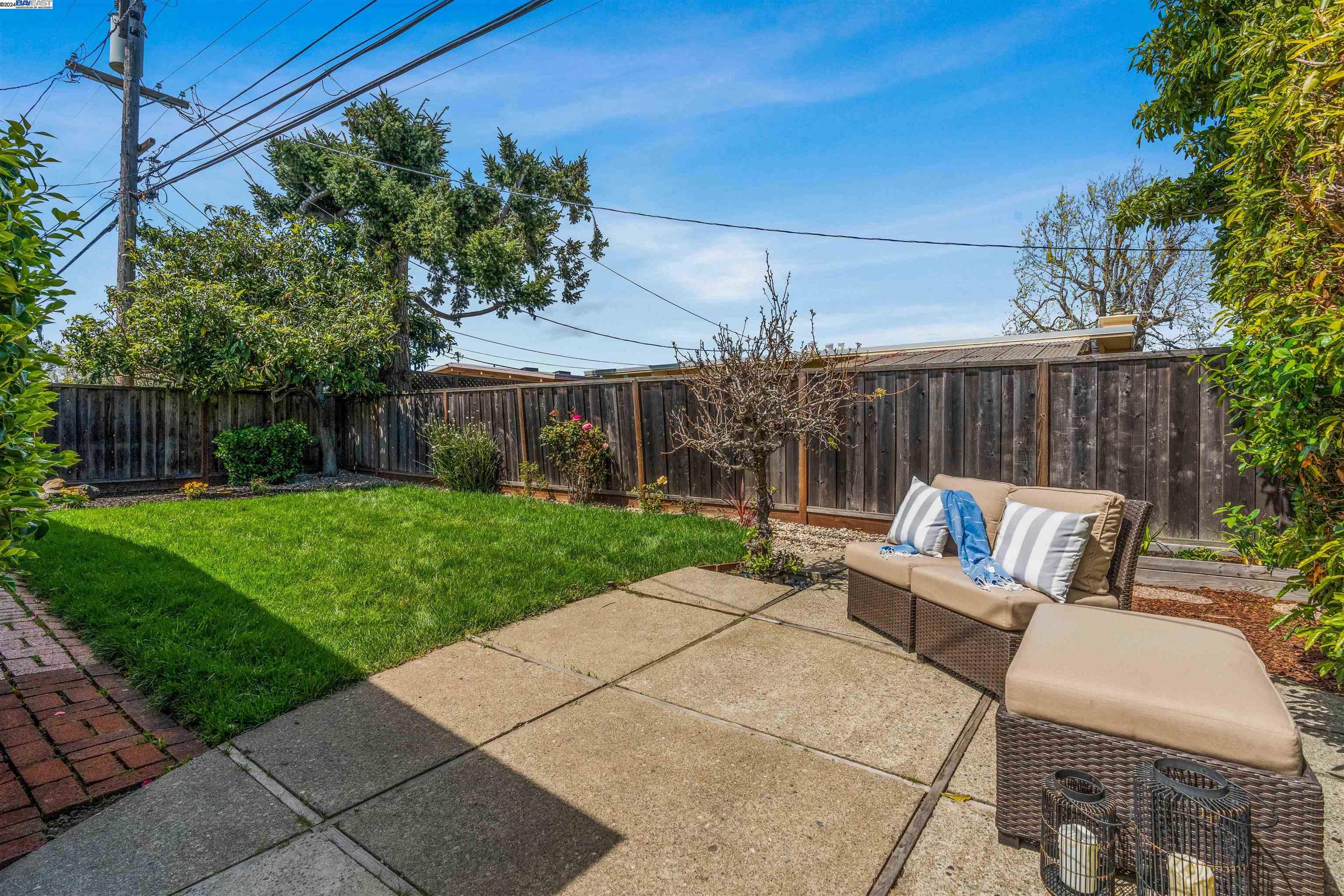 2043 Polk Ave