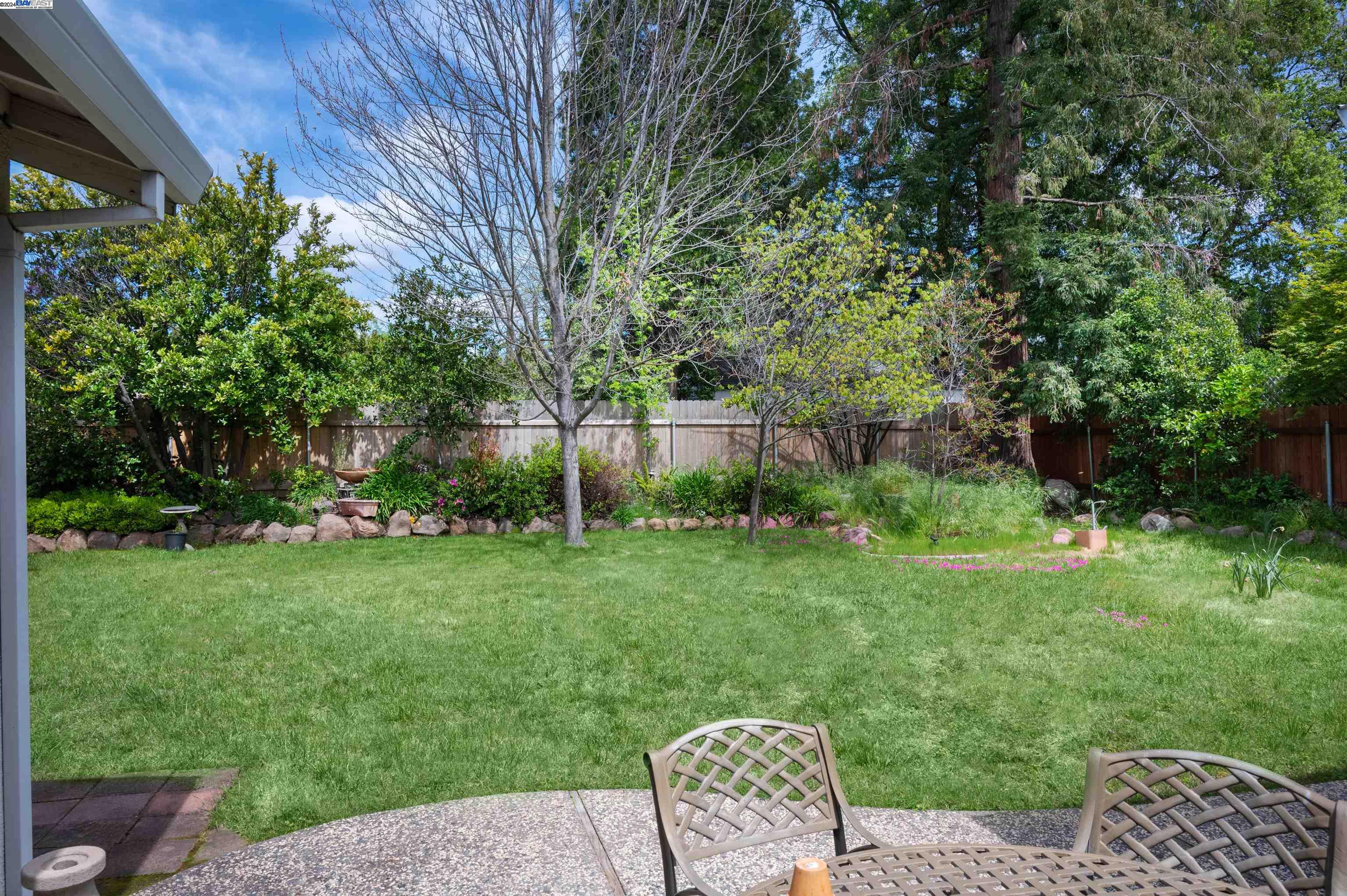 8151 Bonnie Oak Way