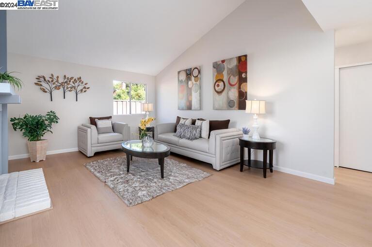 32545 Lake Barlee Ln