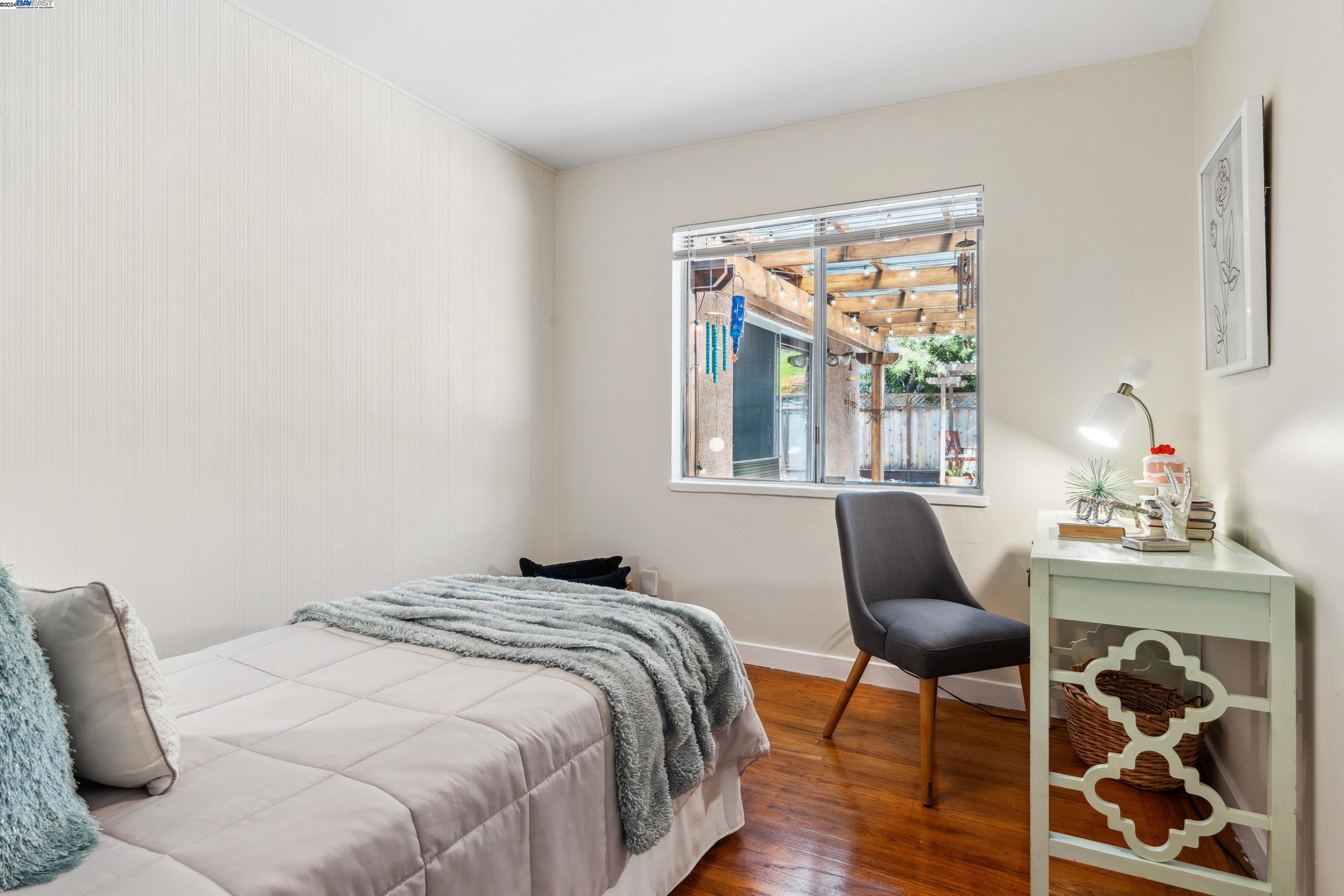 17354 Via El Cerrito