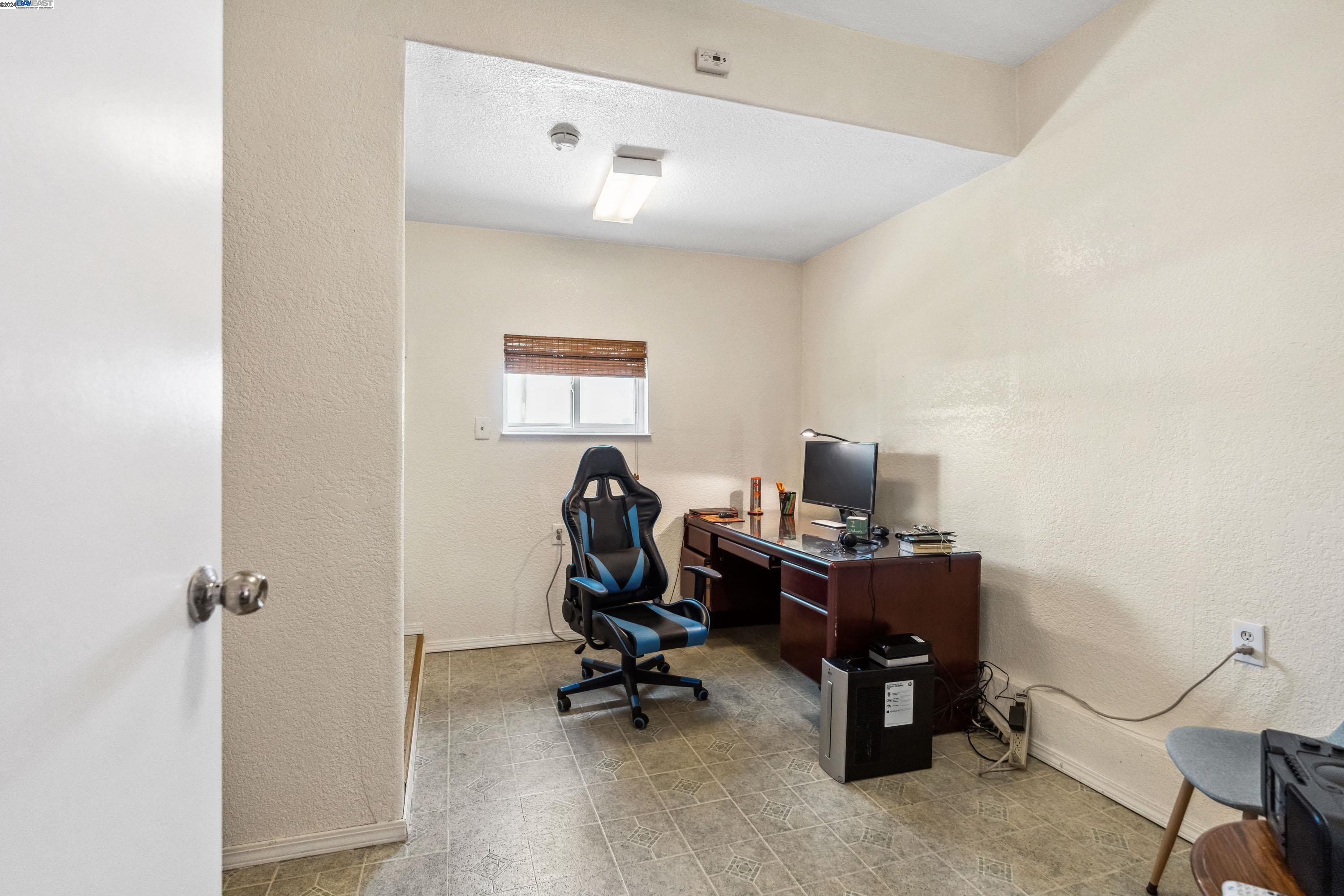 17354 Via El Cerrito