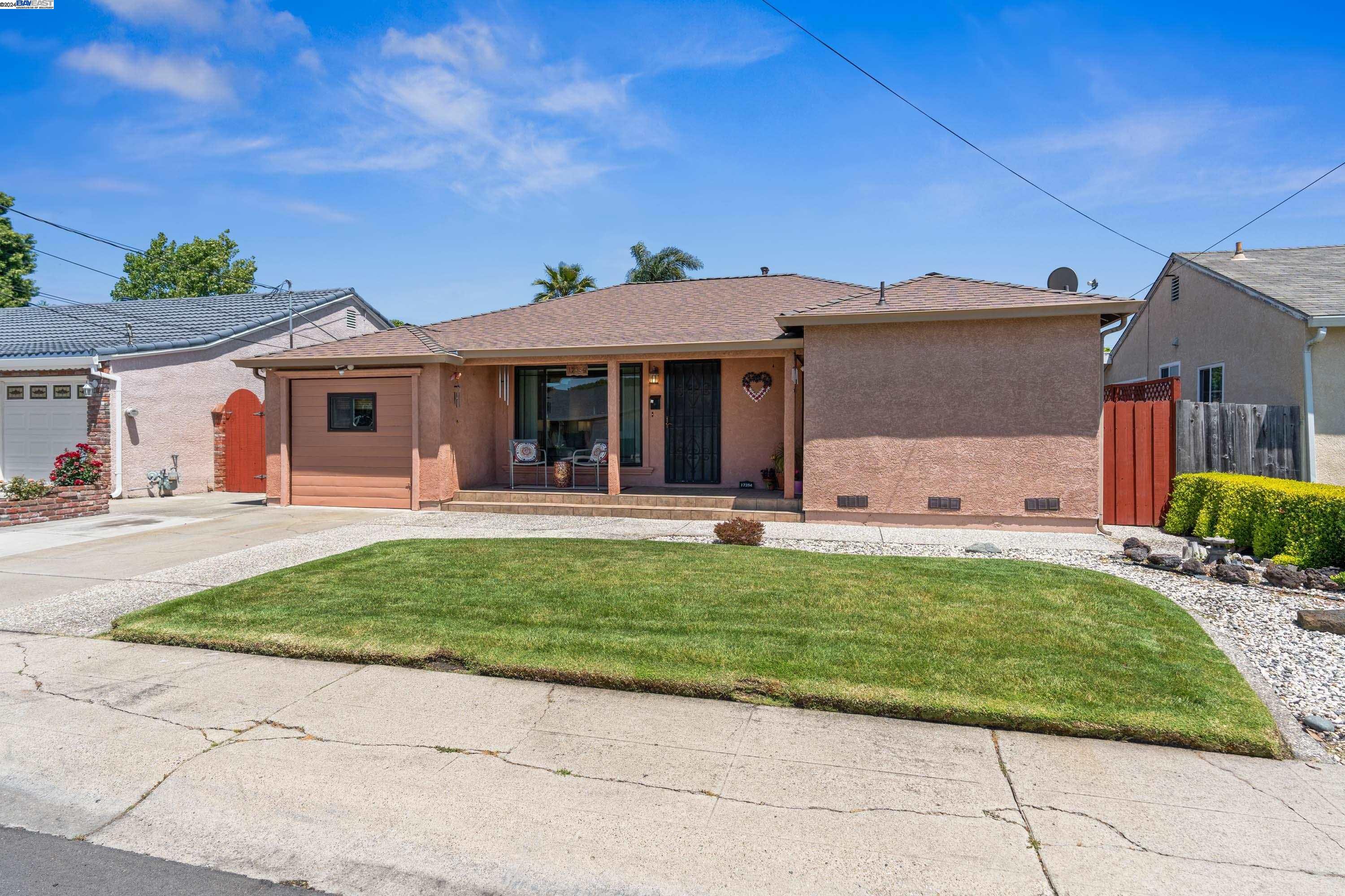 17354 Via El Cerrito