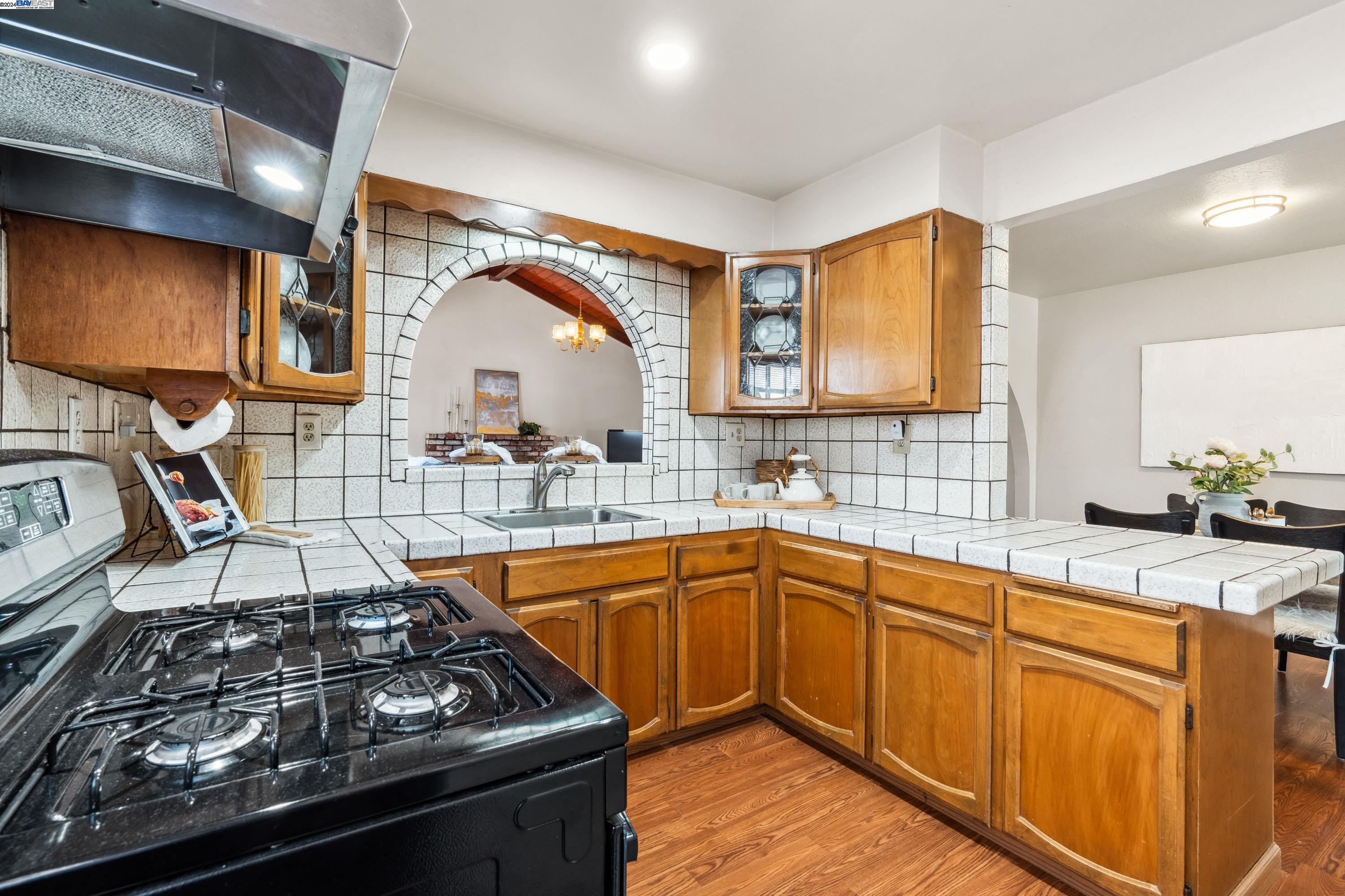 17354 Via El Cerrito