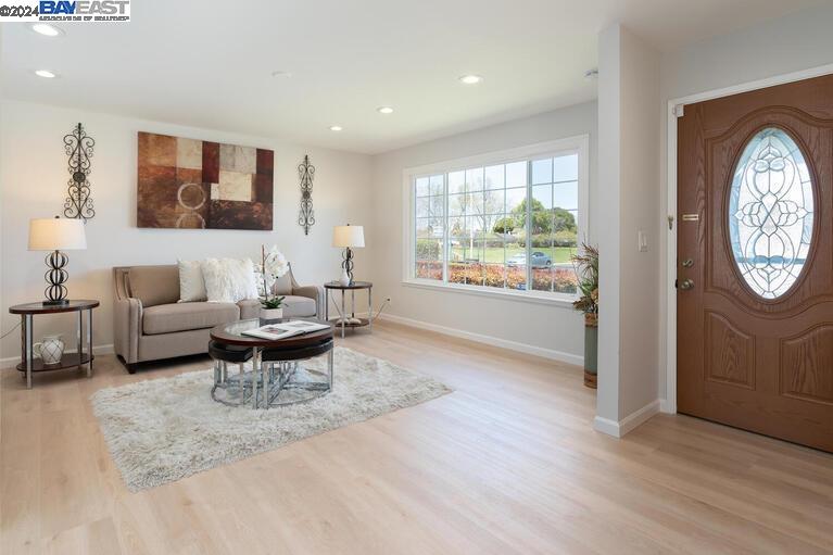 3178 San Rafael Way