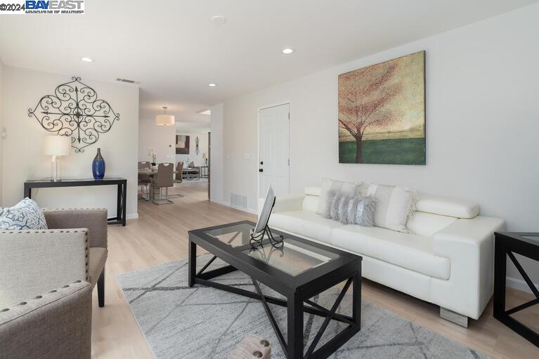 3178 San Rafael Way