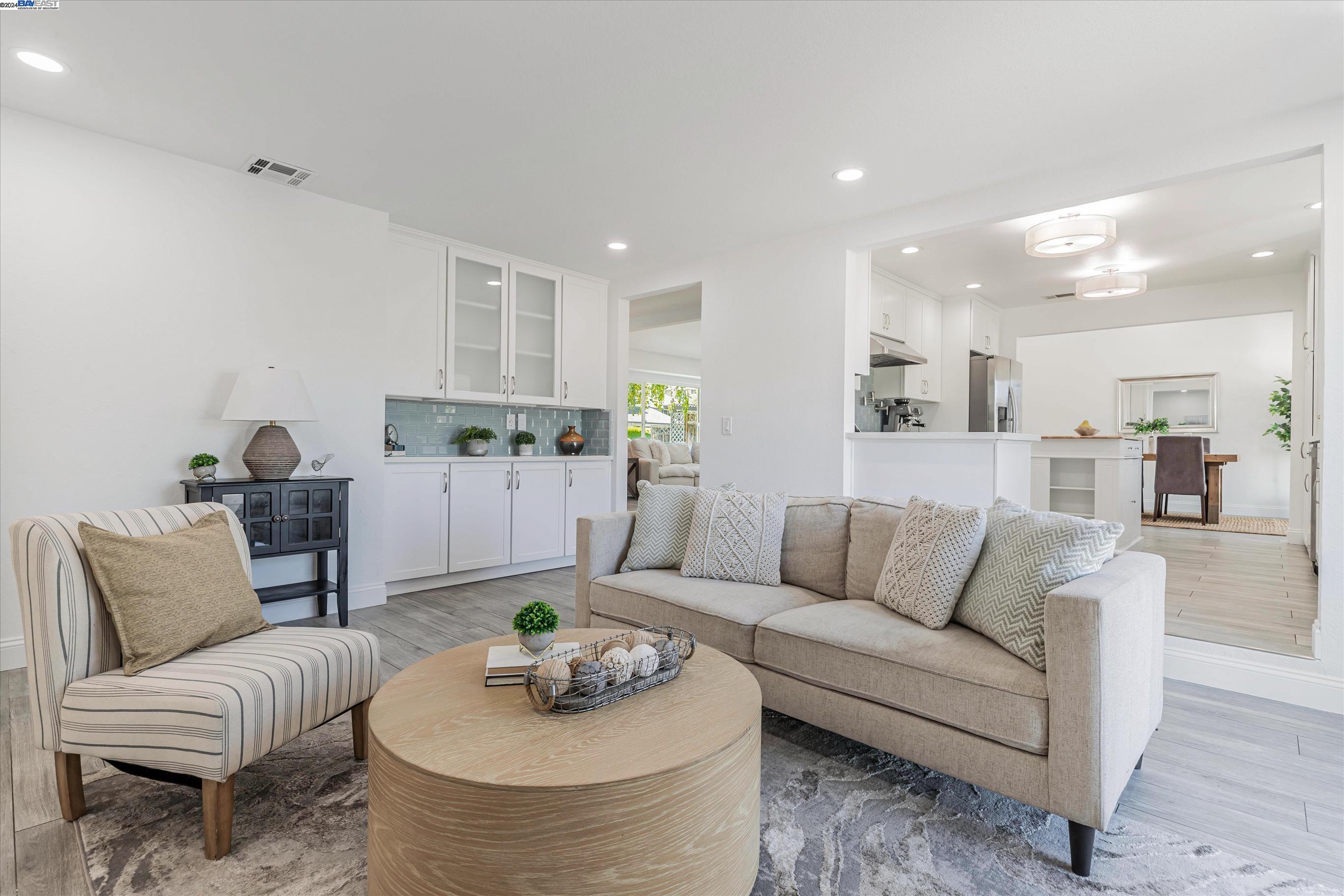 7472 Quartz Circle