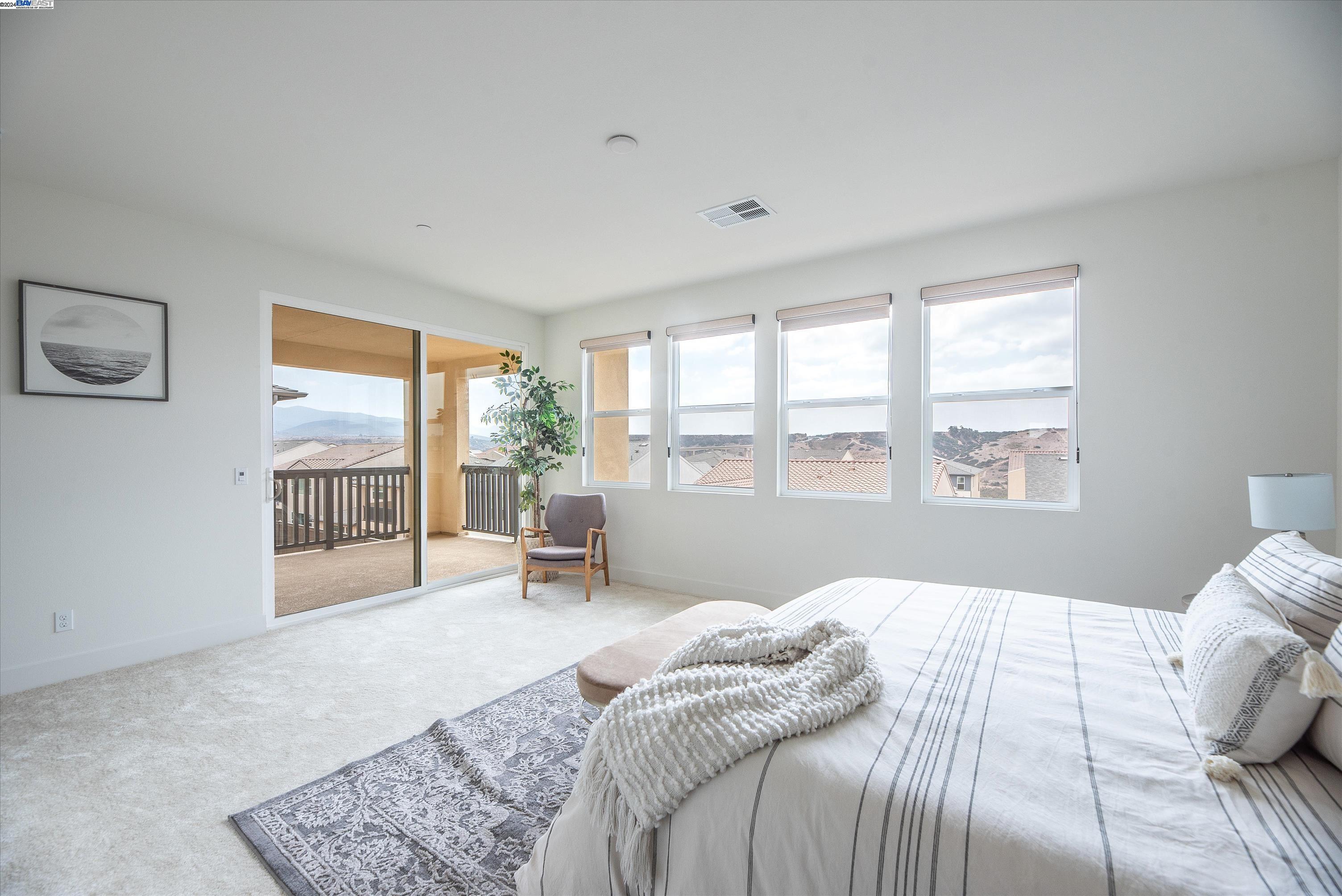 2388 Paseo Archer