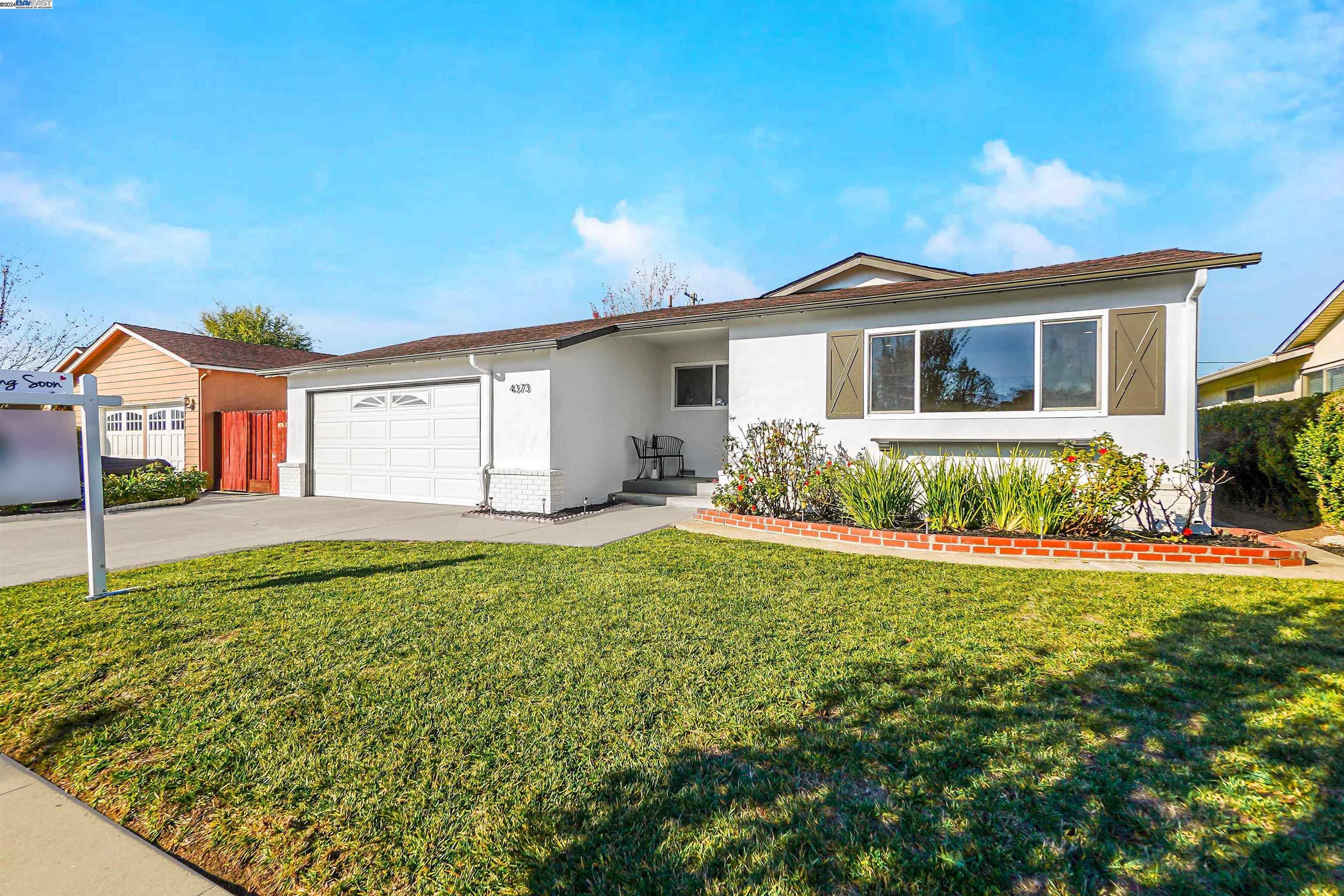 4373 Lorren Dr
