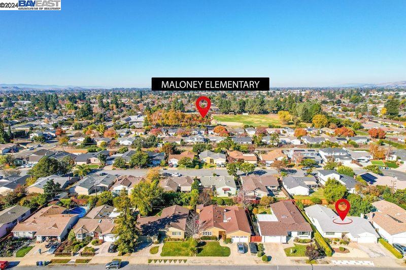 4373 Lorren Dr