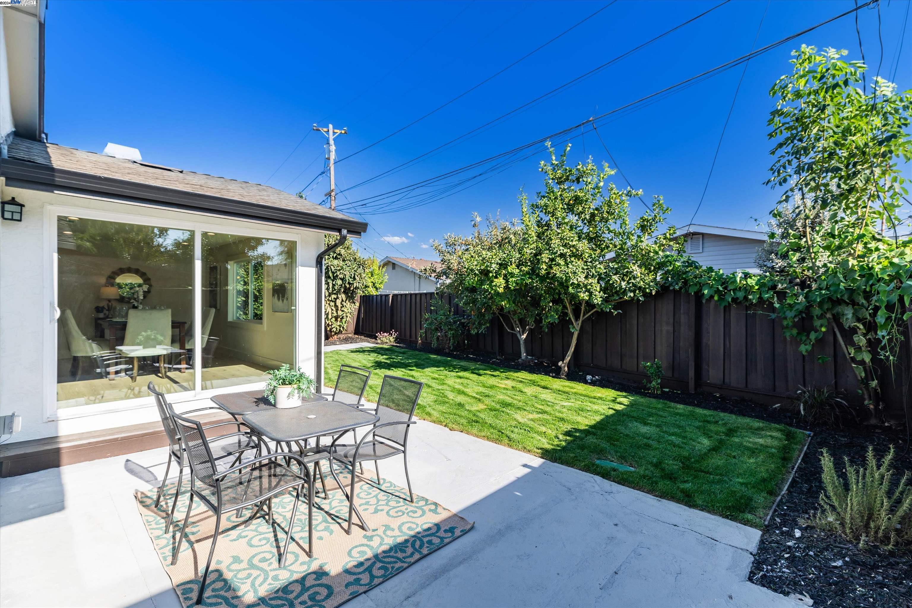 344 Silvertip Ct