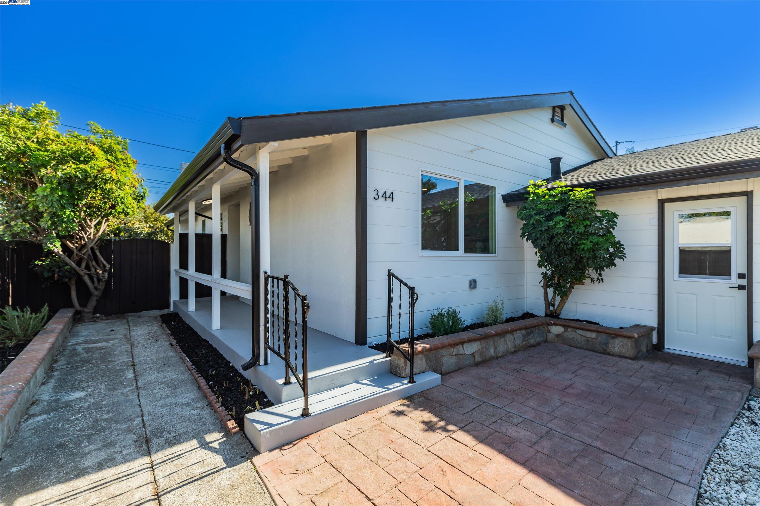 344 Silvertip Ct