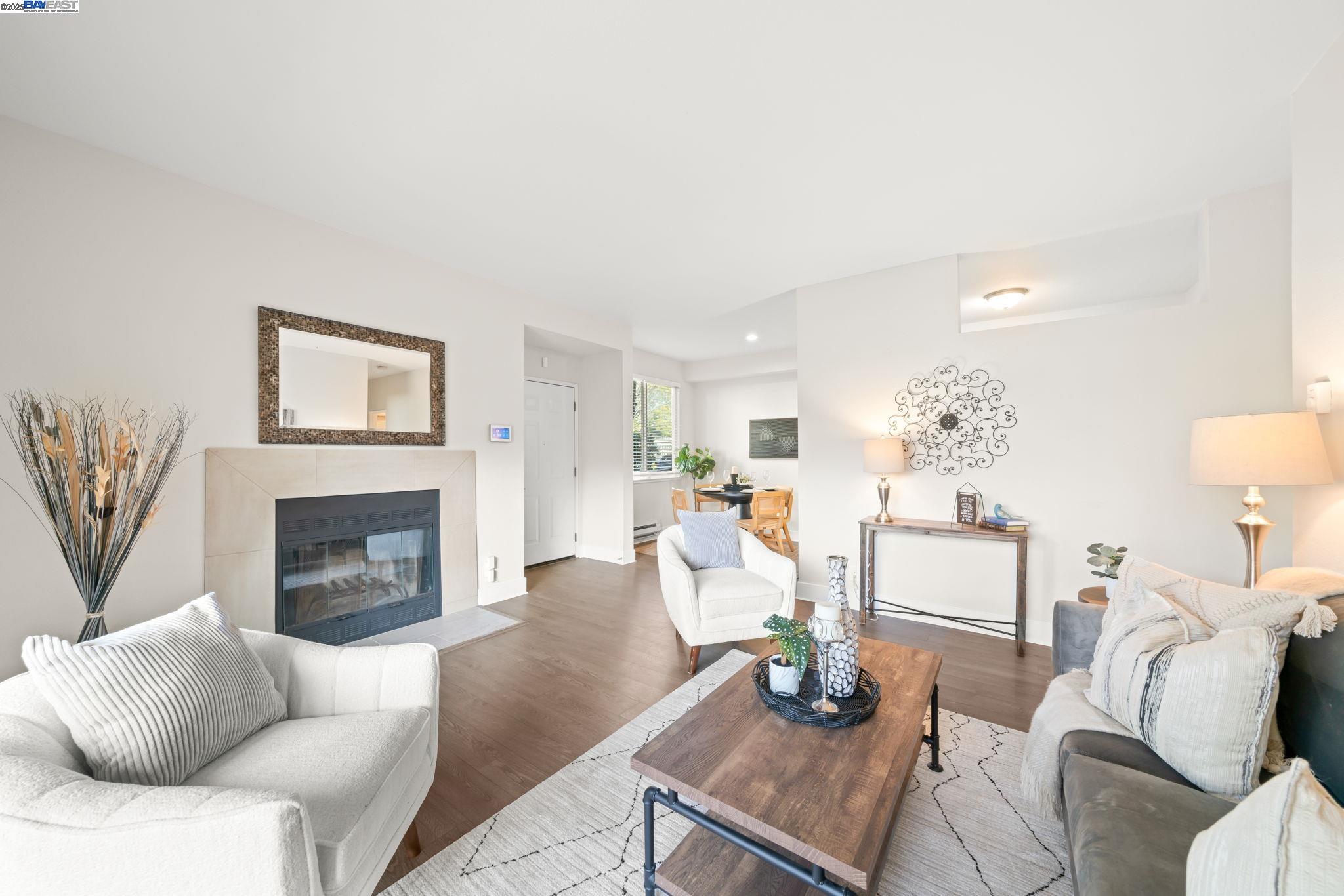 67 Lakeshore Ct