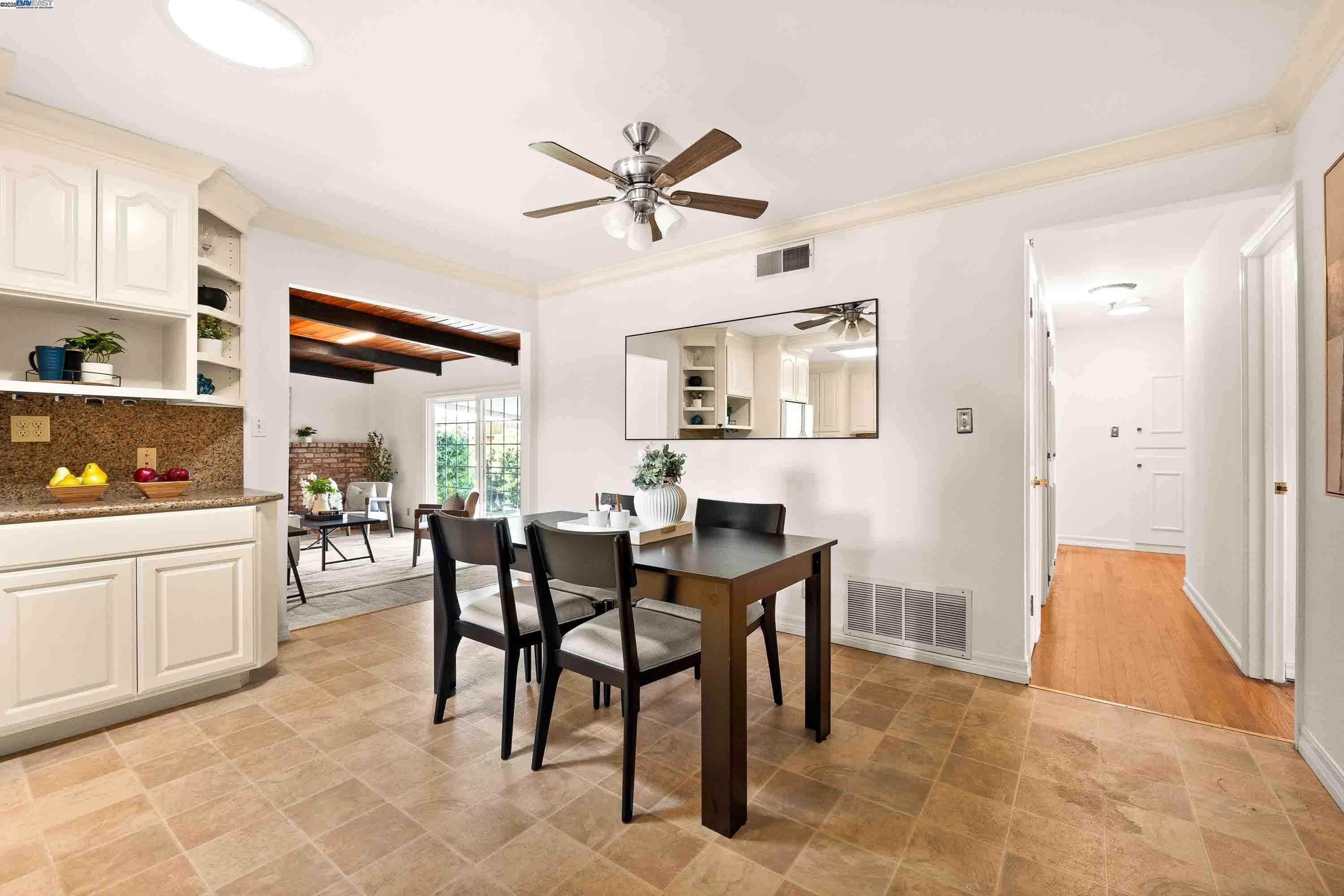 39672 Royal Palm Dr