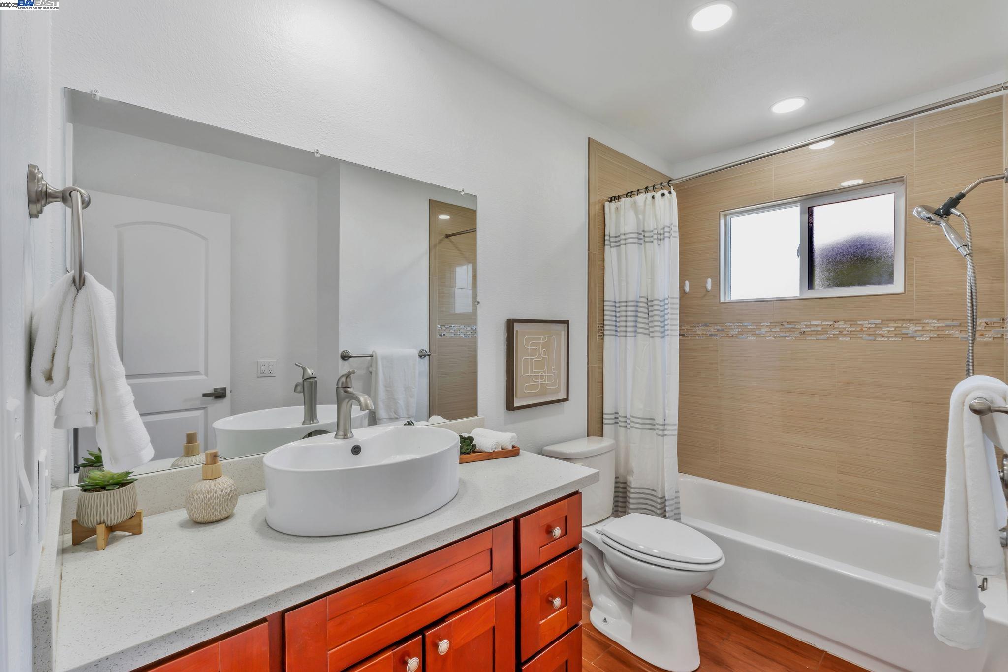 4073 Becerra Dr