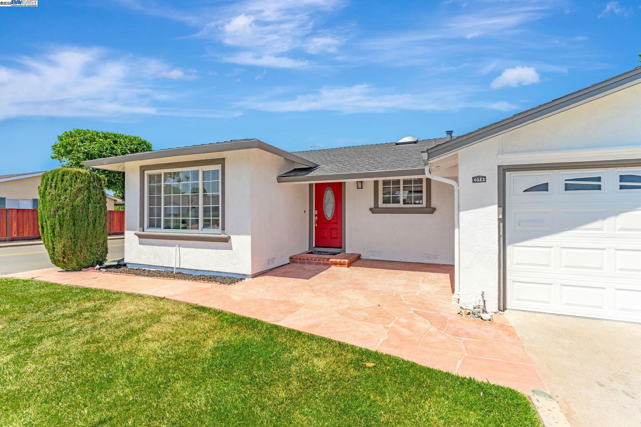 4073 Becerra Dr