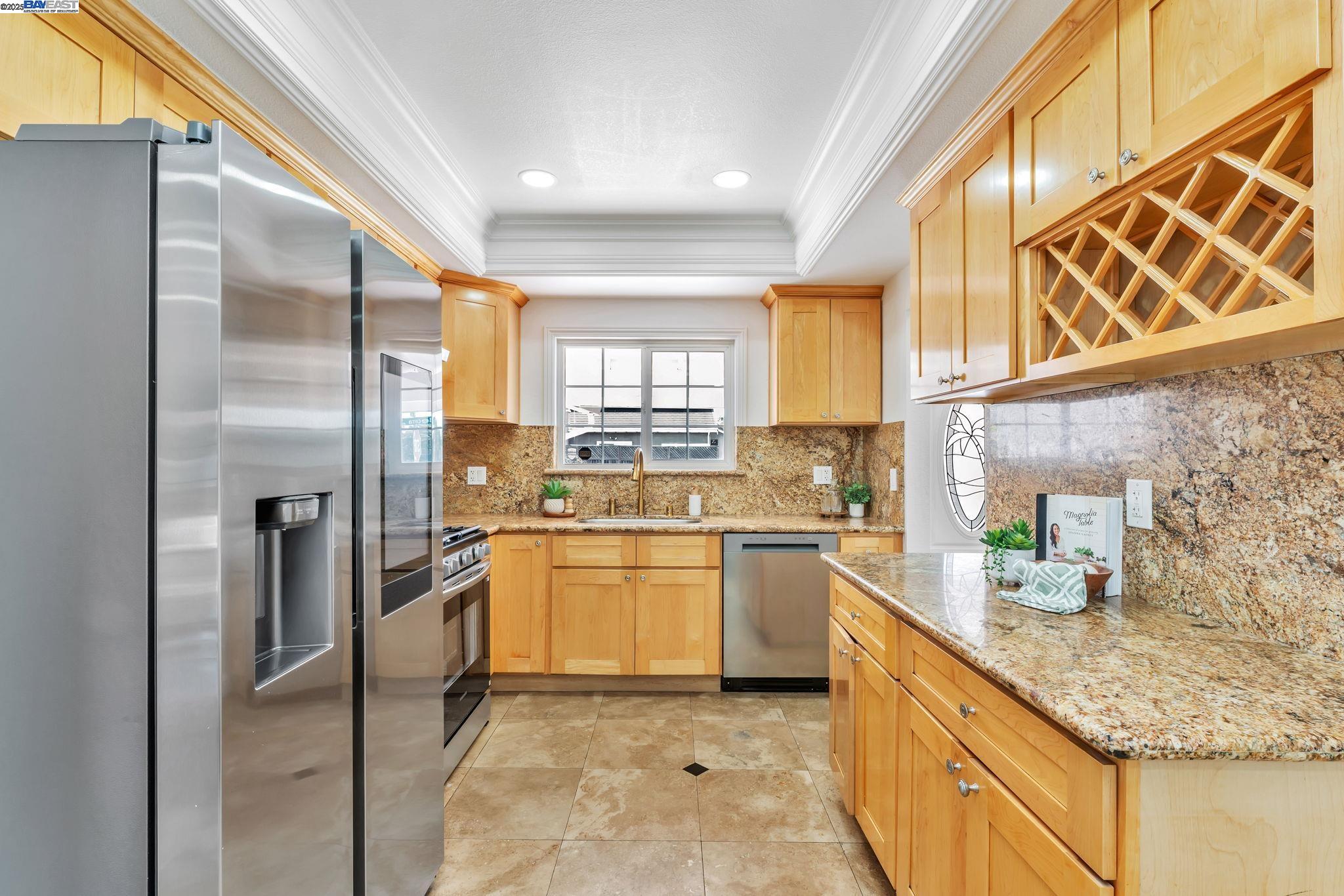 4073 Becerra Dr