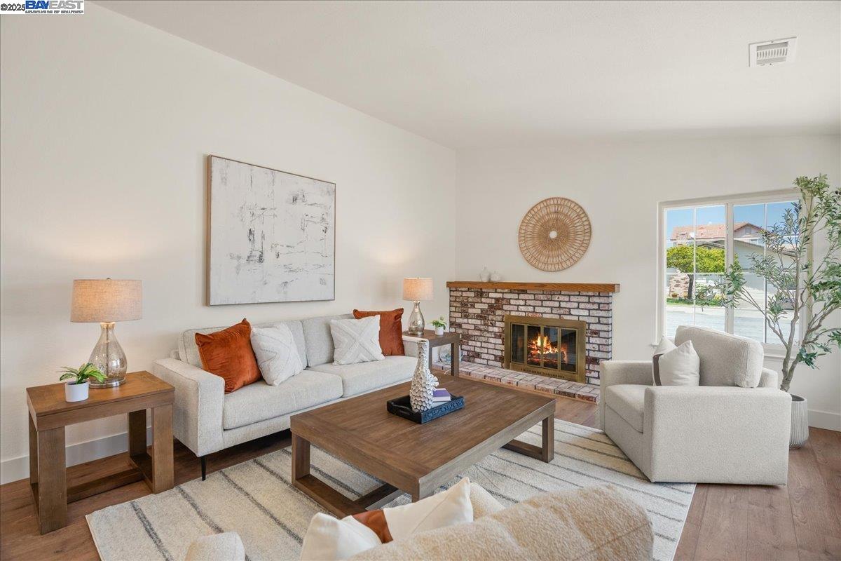 5769 Bellflower Dr