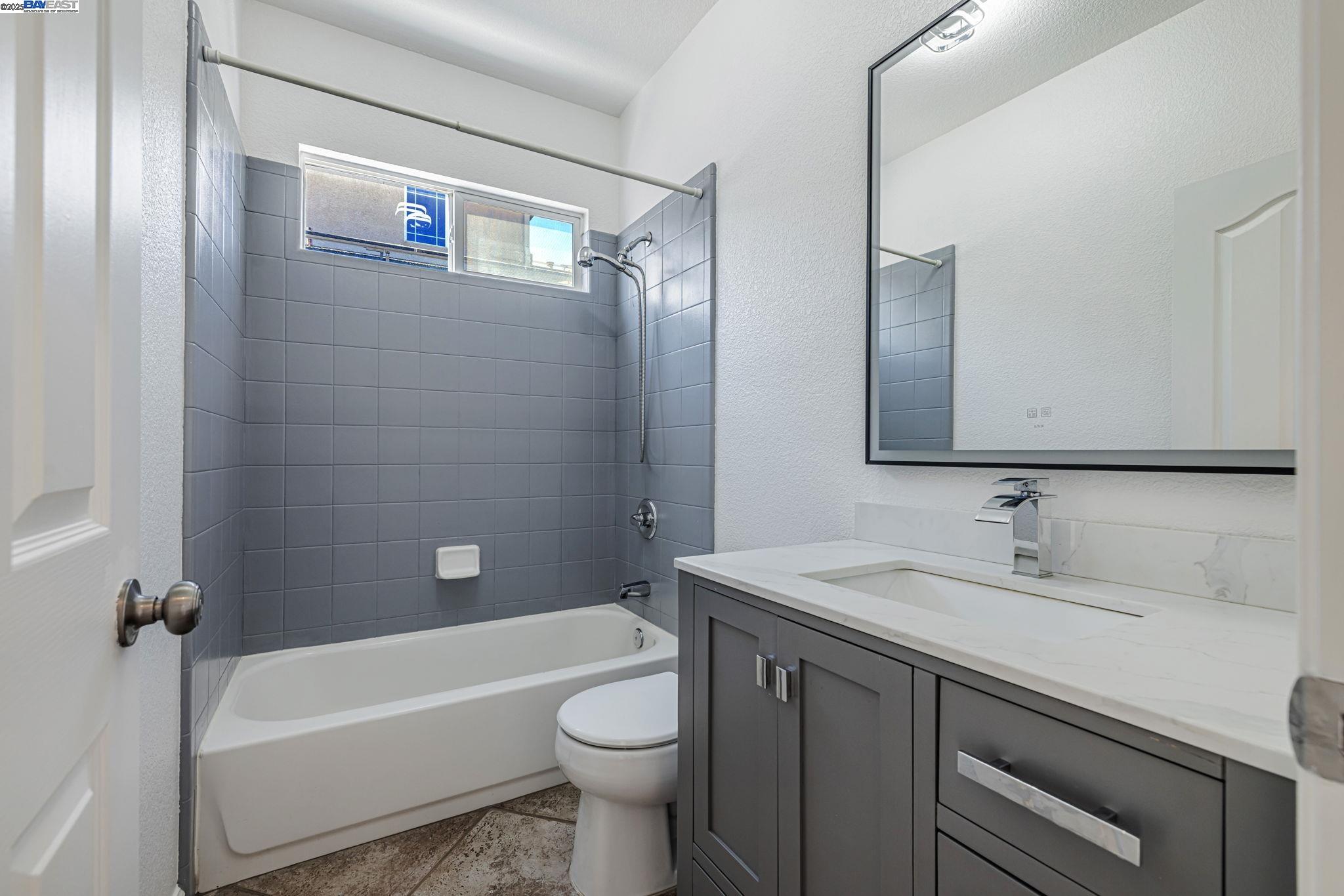 13238 Cedarbrook Way