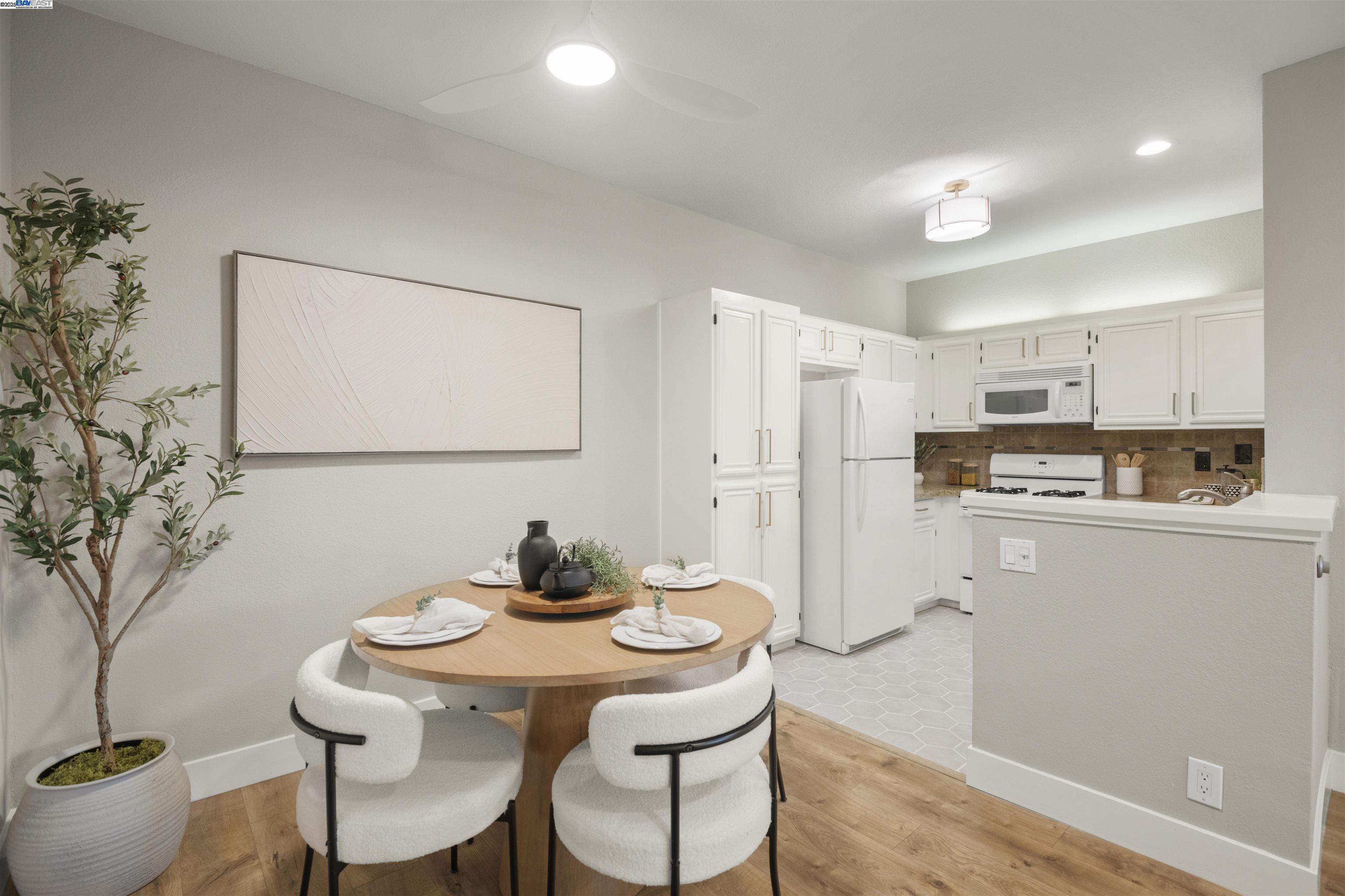 36992 Meadowbrook Cmn # 102