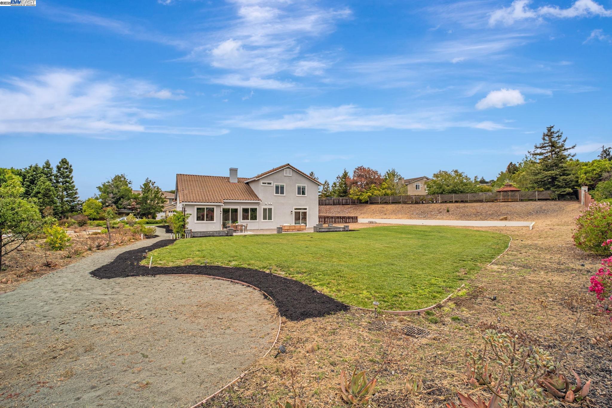 25389 Old Fairview Ave